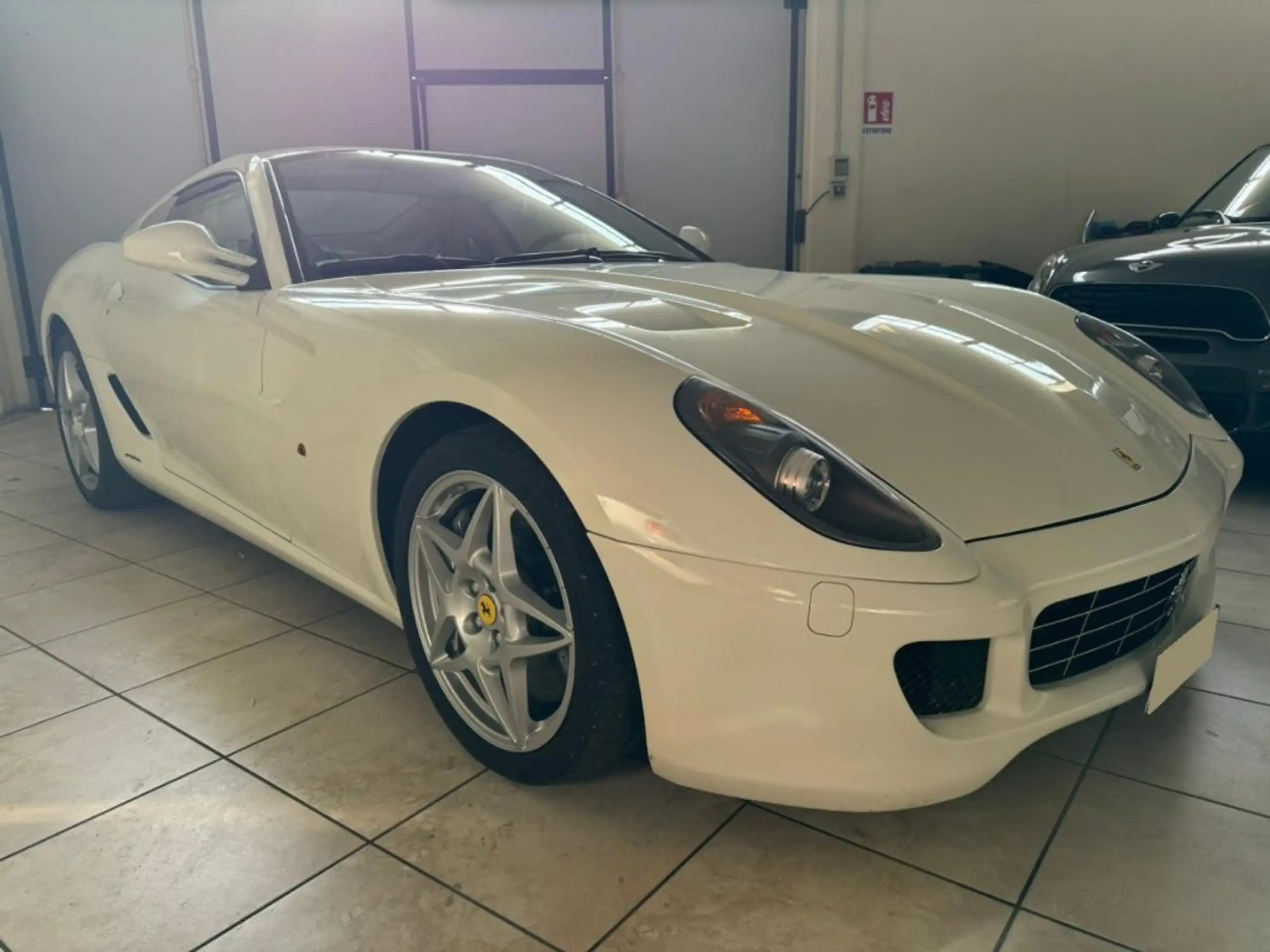 Ferrari - 599