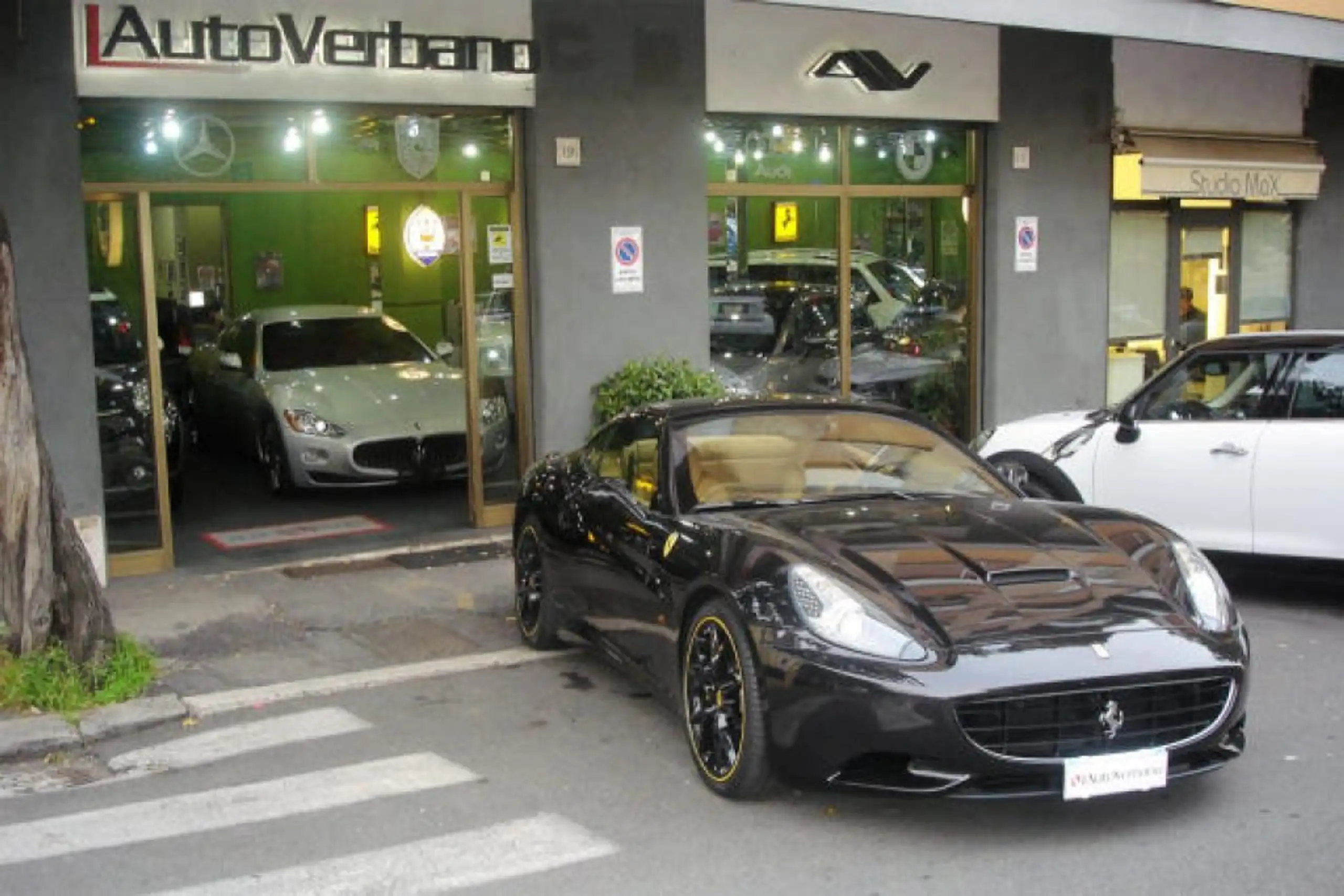 Ferrari - California