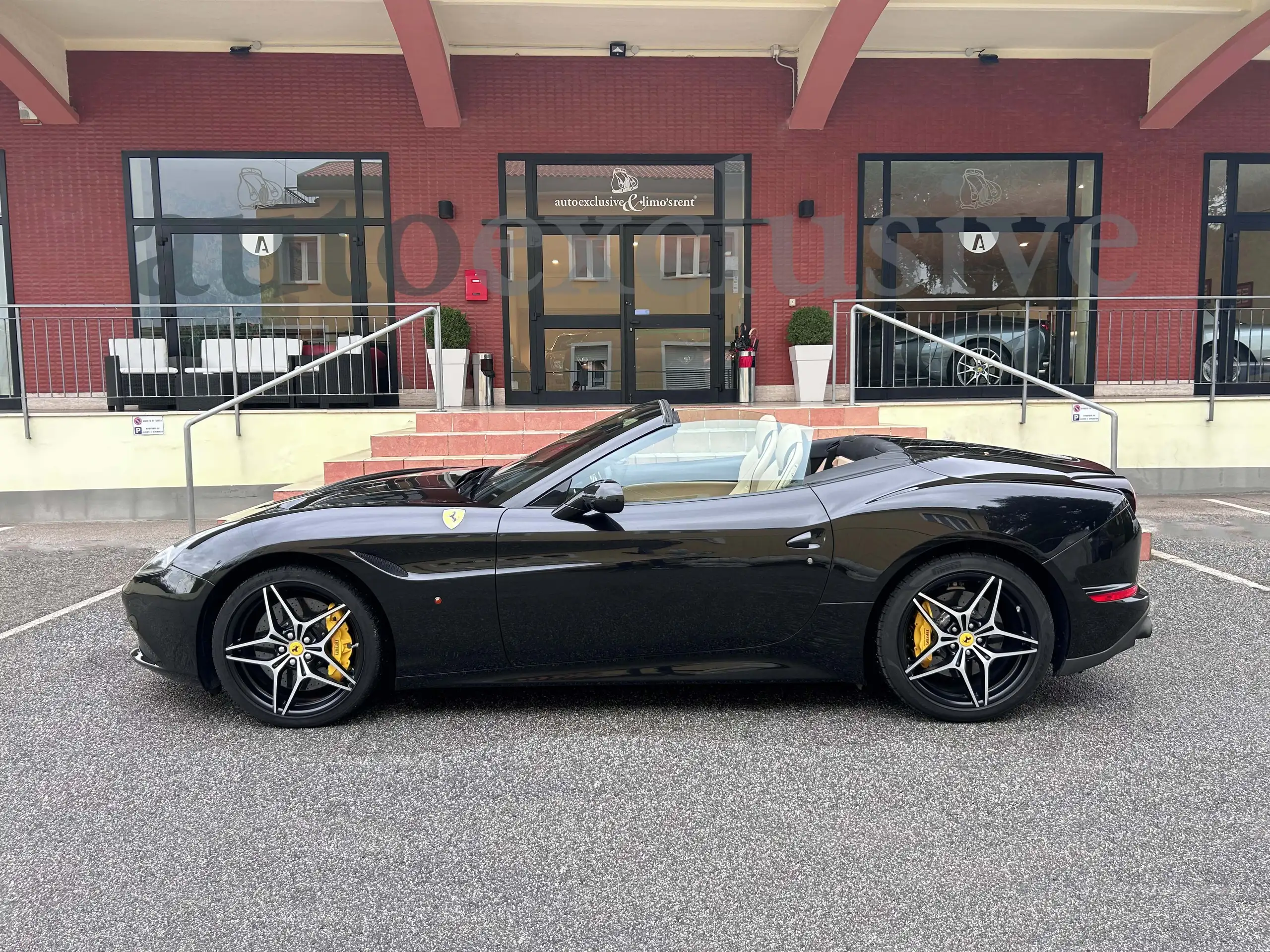 Ferrari - California