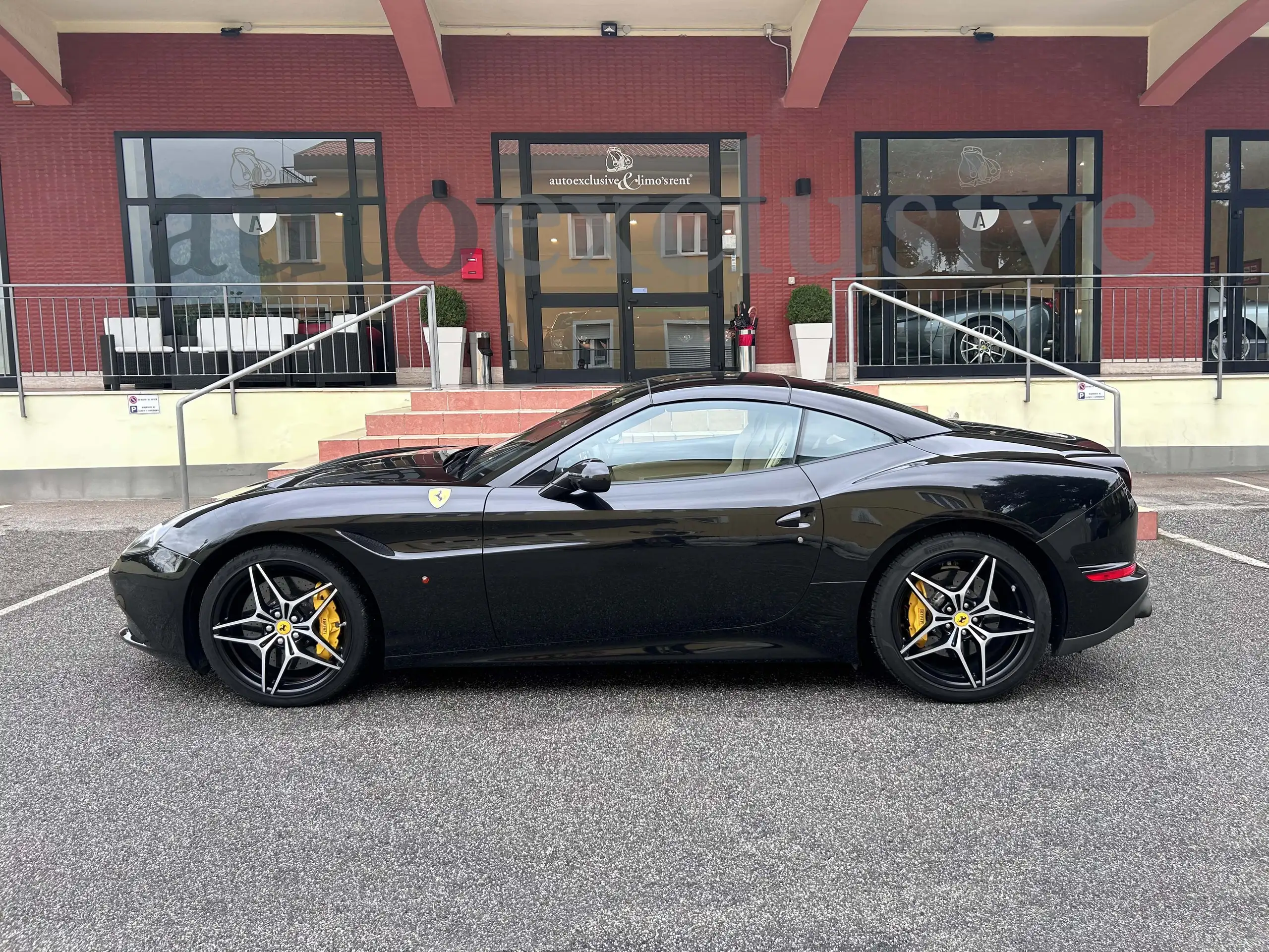 Ferrari - California