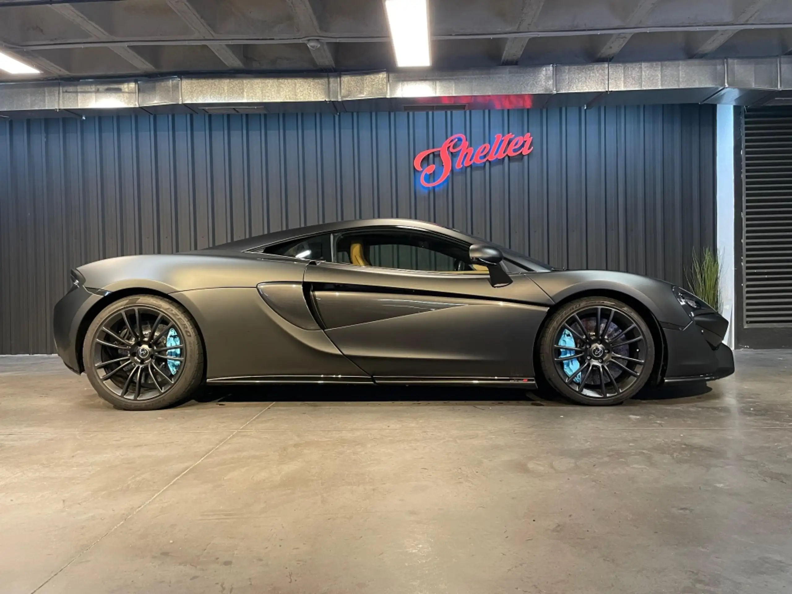 McLaren - 570S