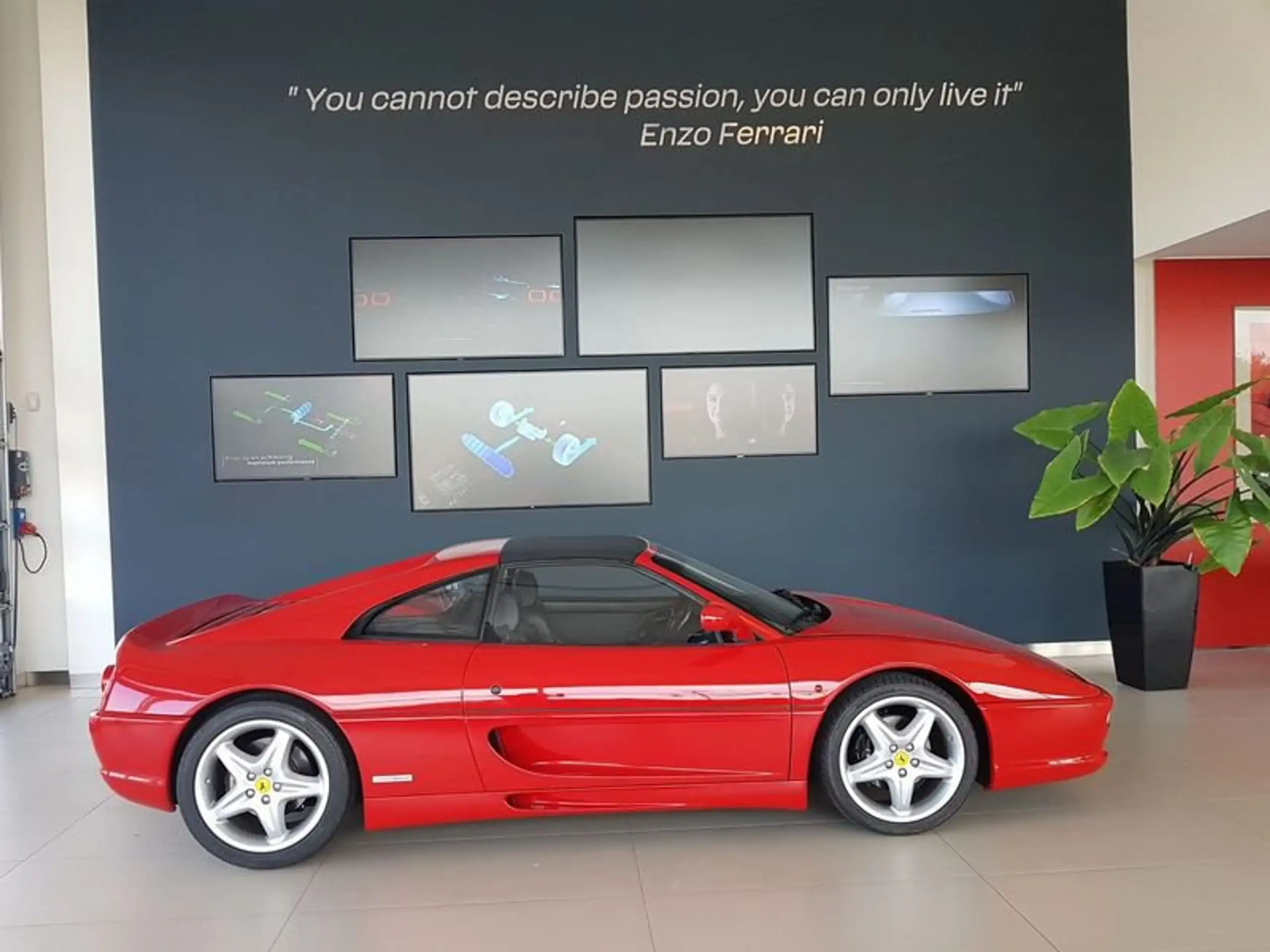 Ferrari - F355