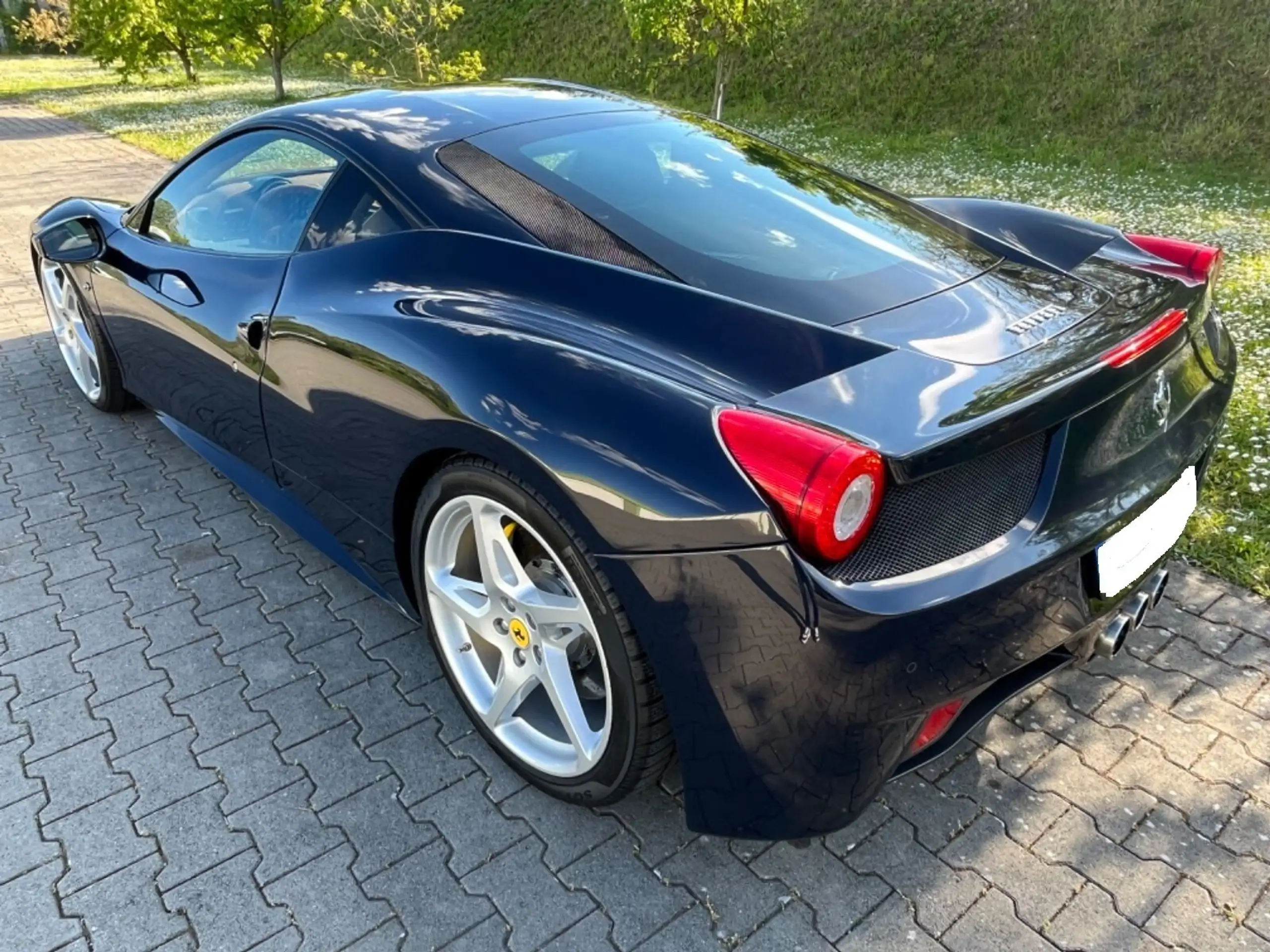 Ferrari - 458