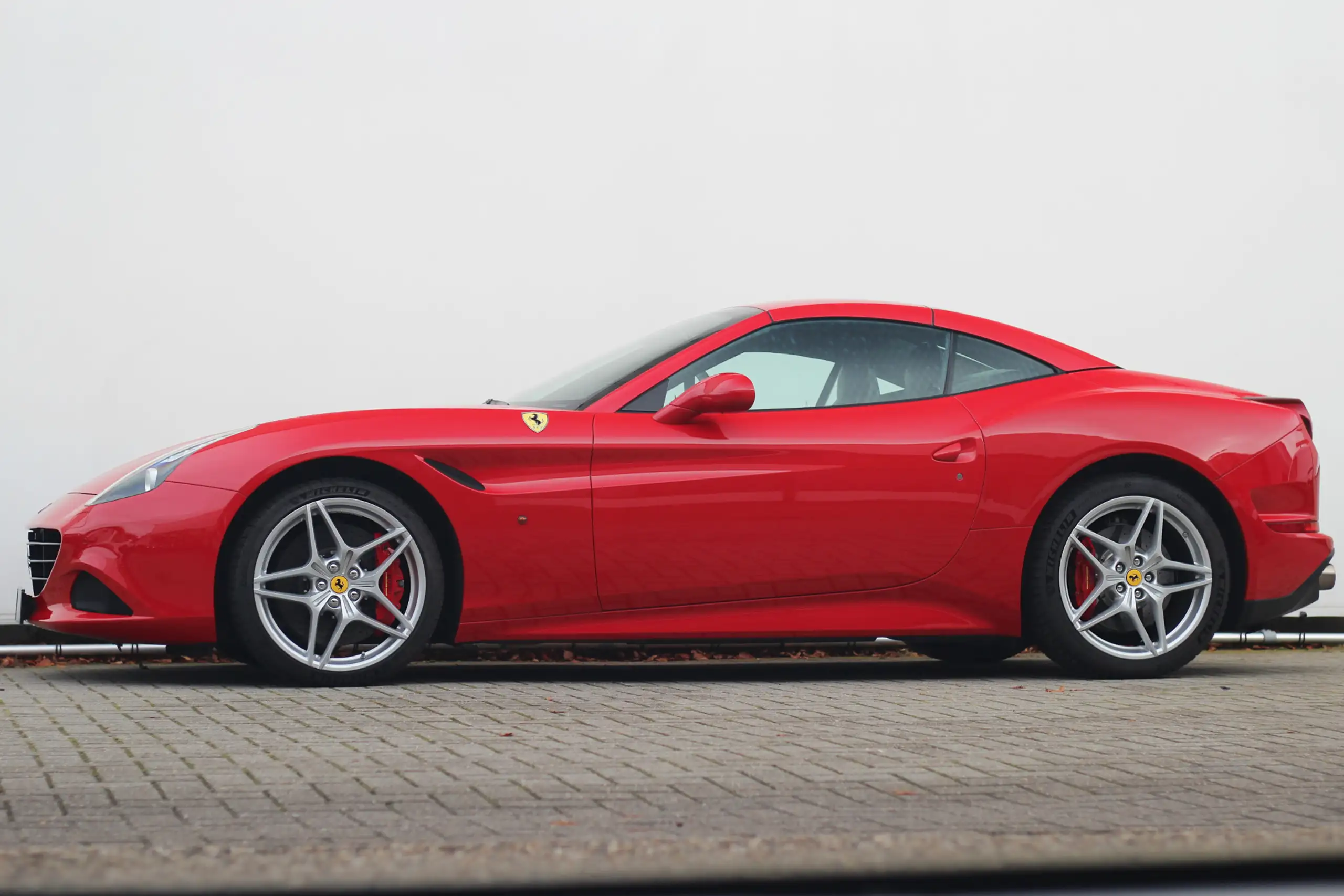 Ferrari - California