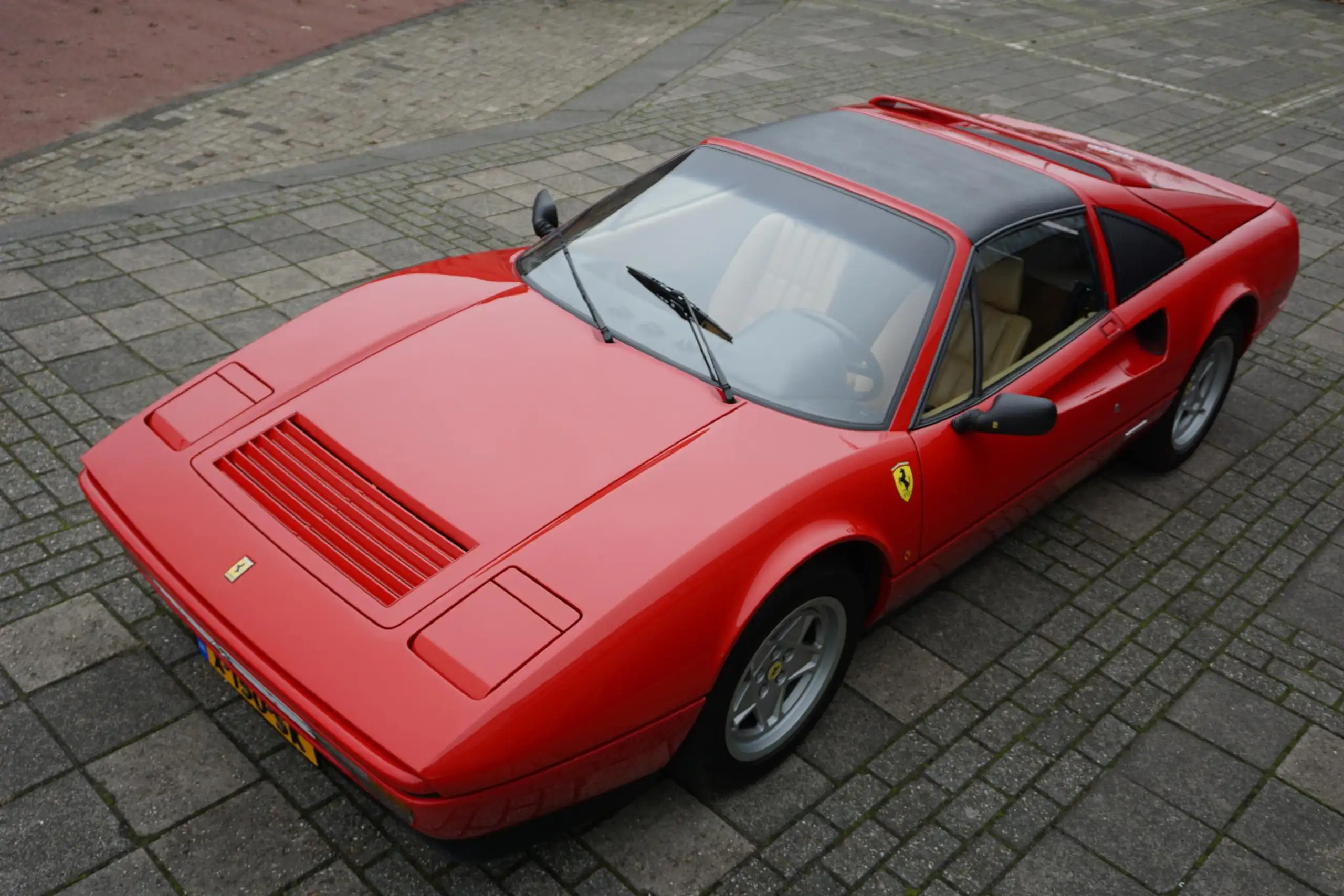 Ferrari - 328