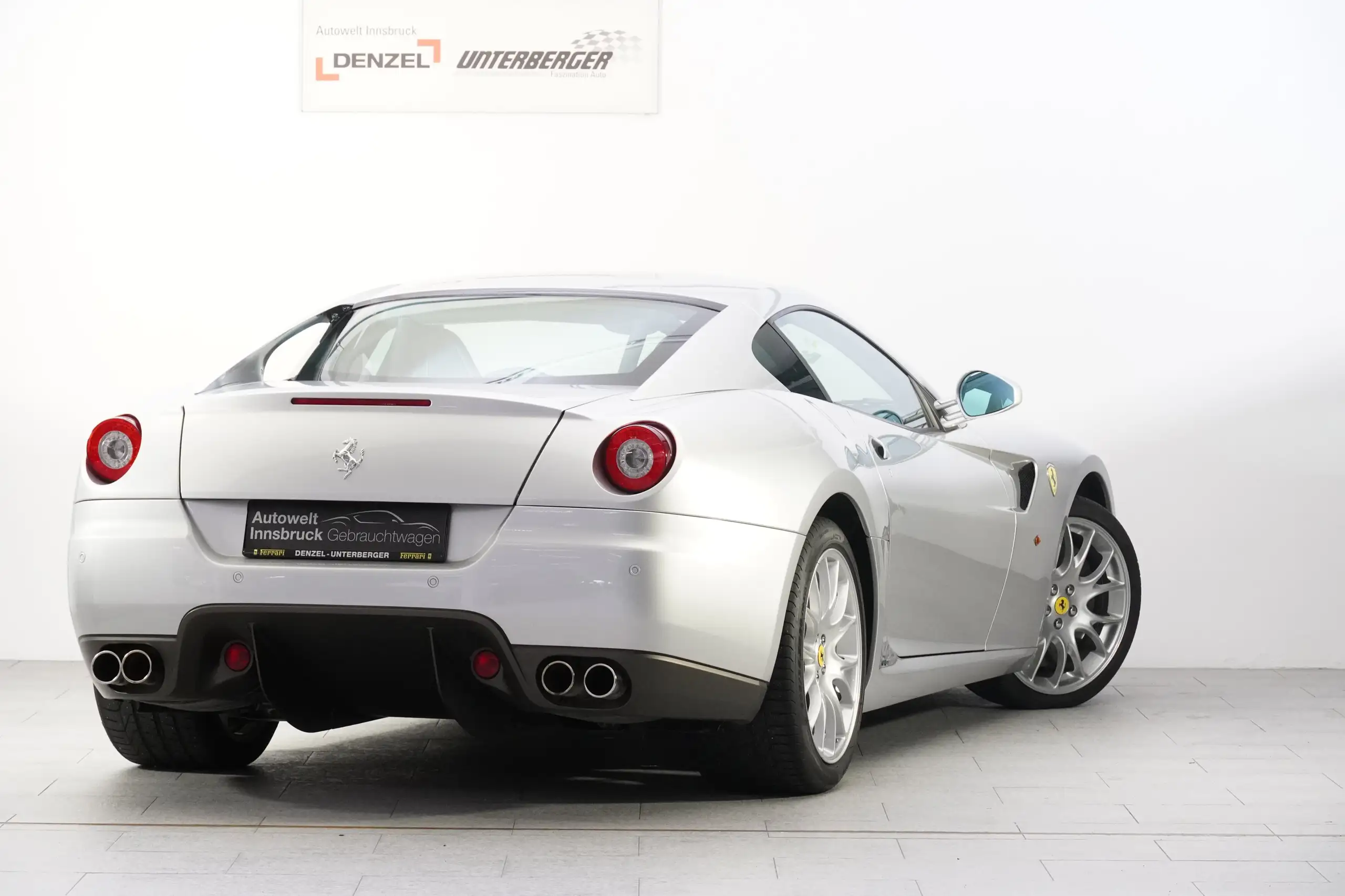 Ferrari - 599