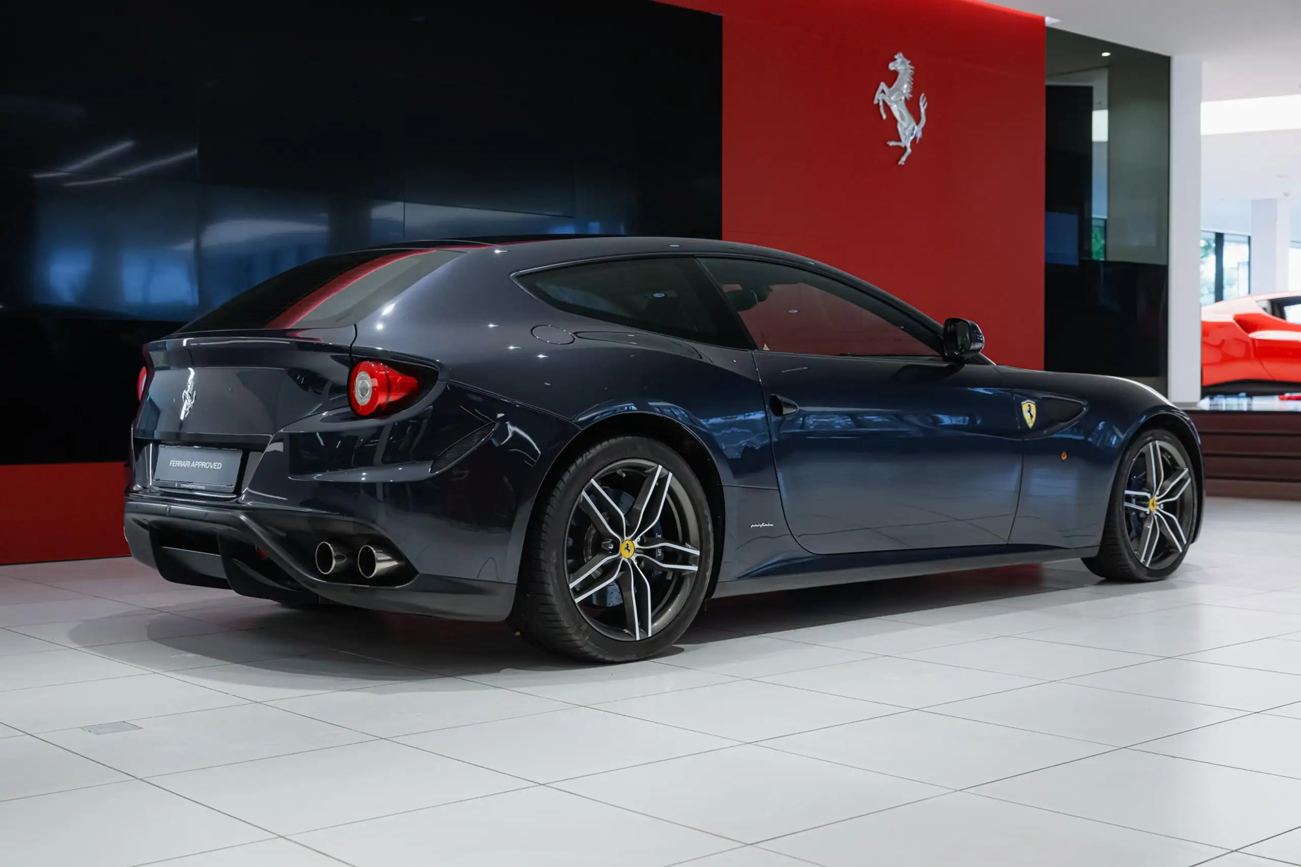 Ferrari - FF