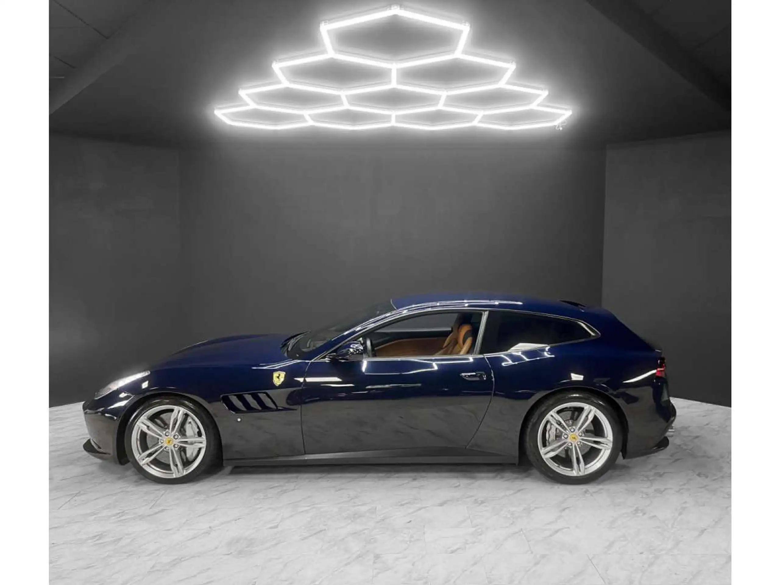 Ferrari - GTC4 Lusso