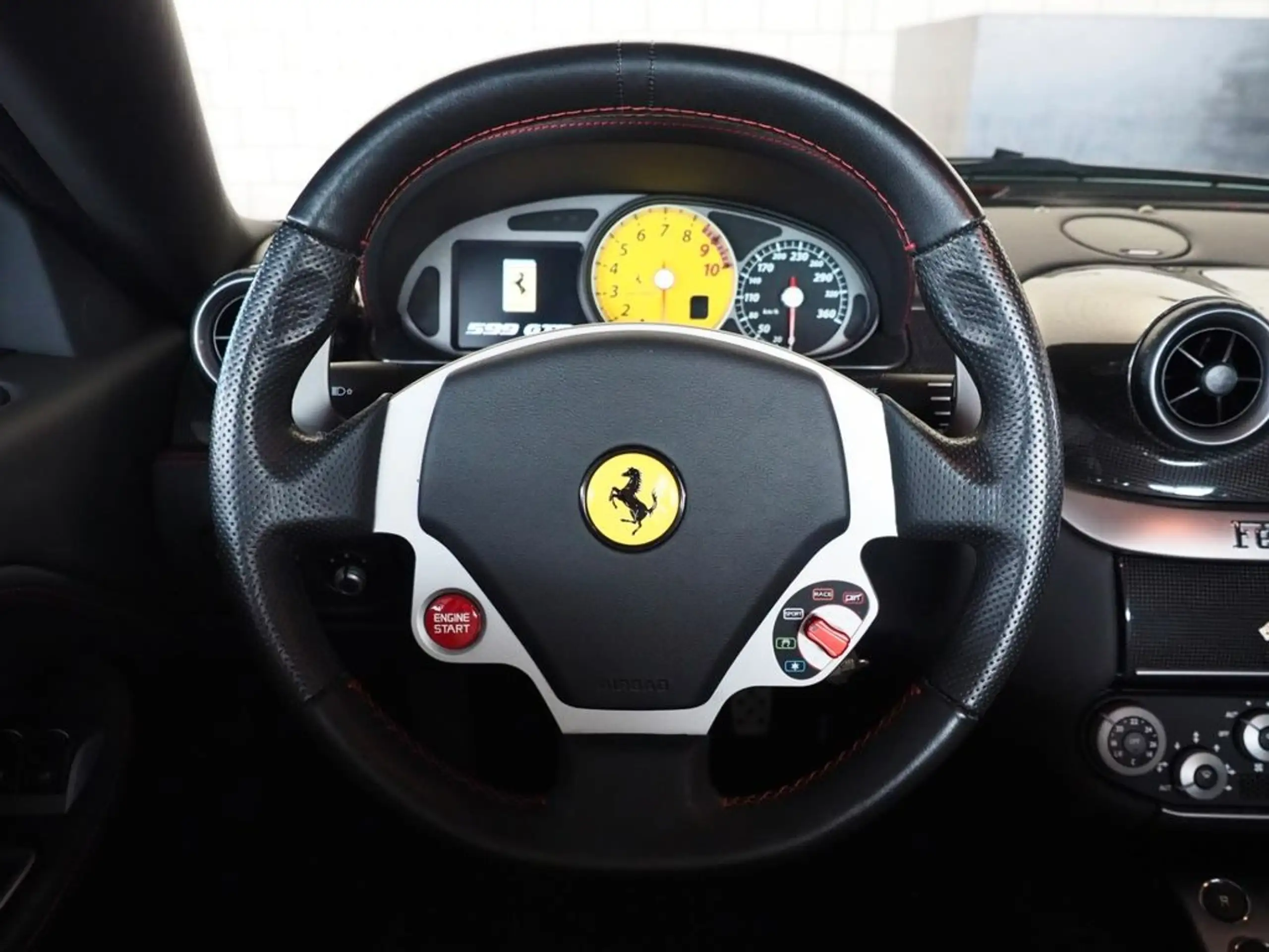 Ferrari - 599