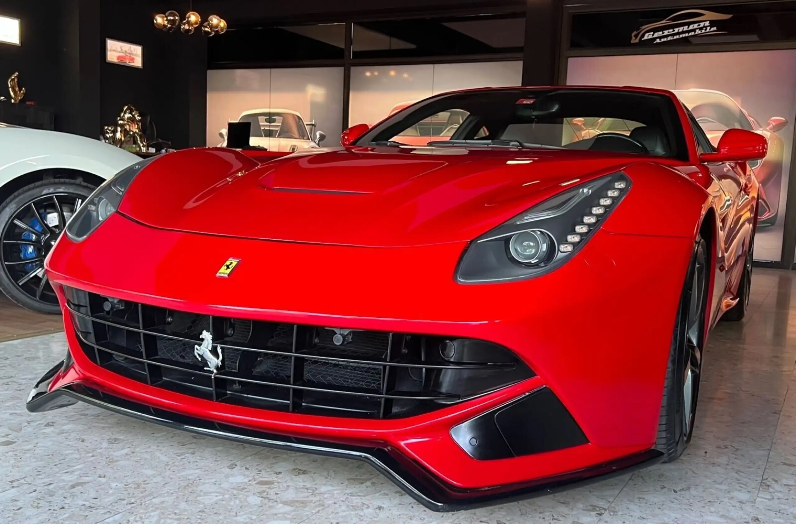 Ferrari - F12