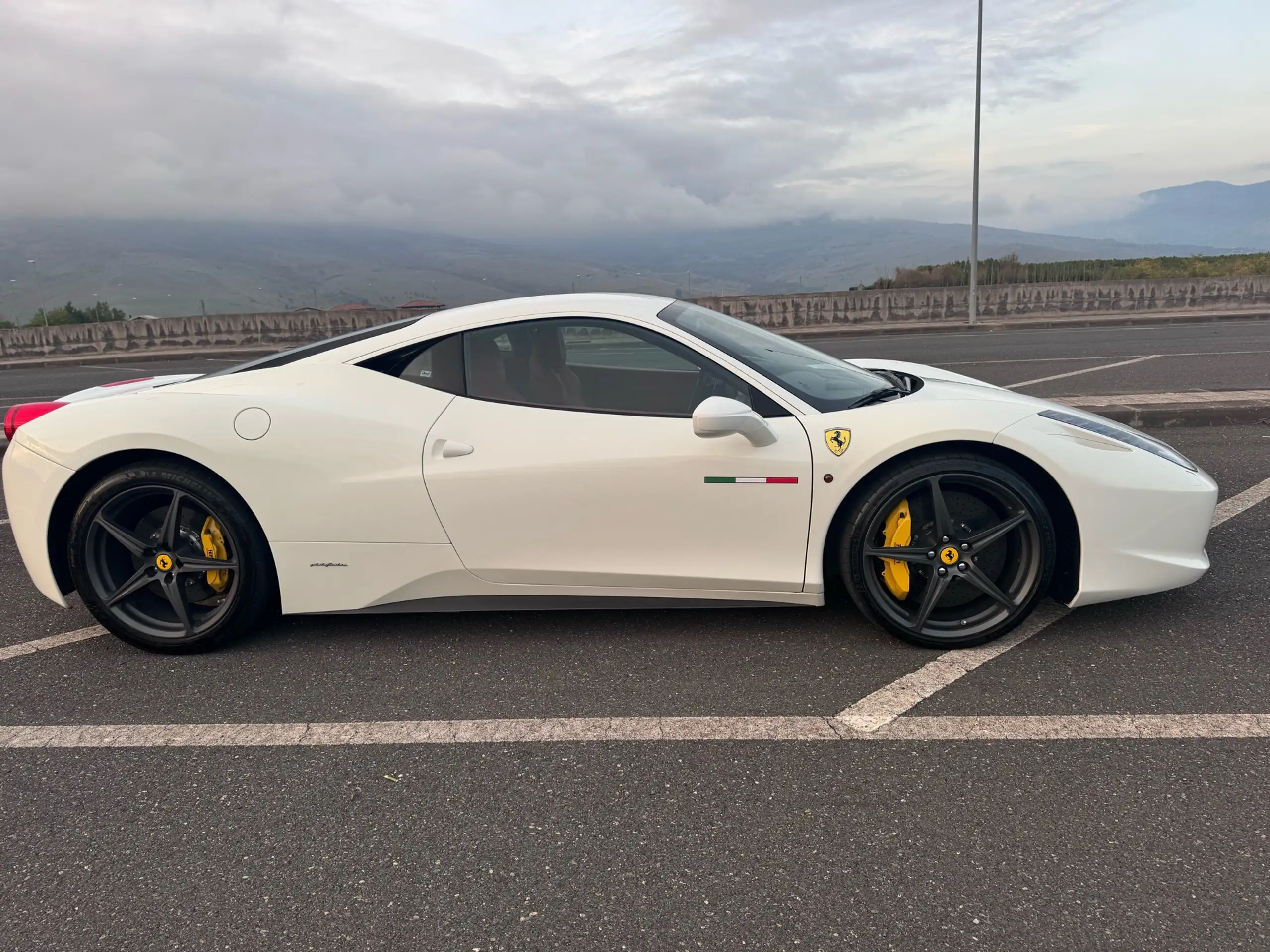 Ferrari - 458