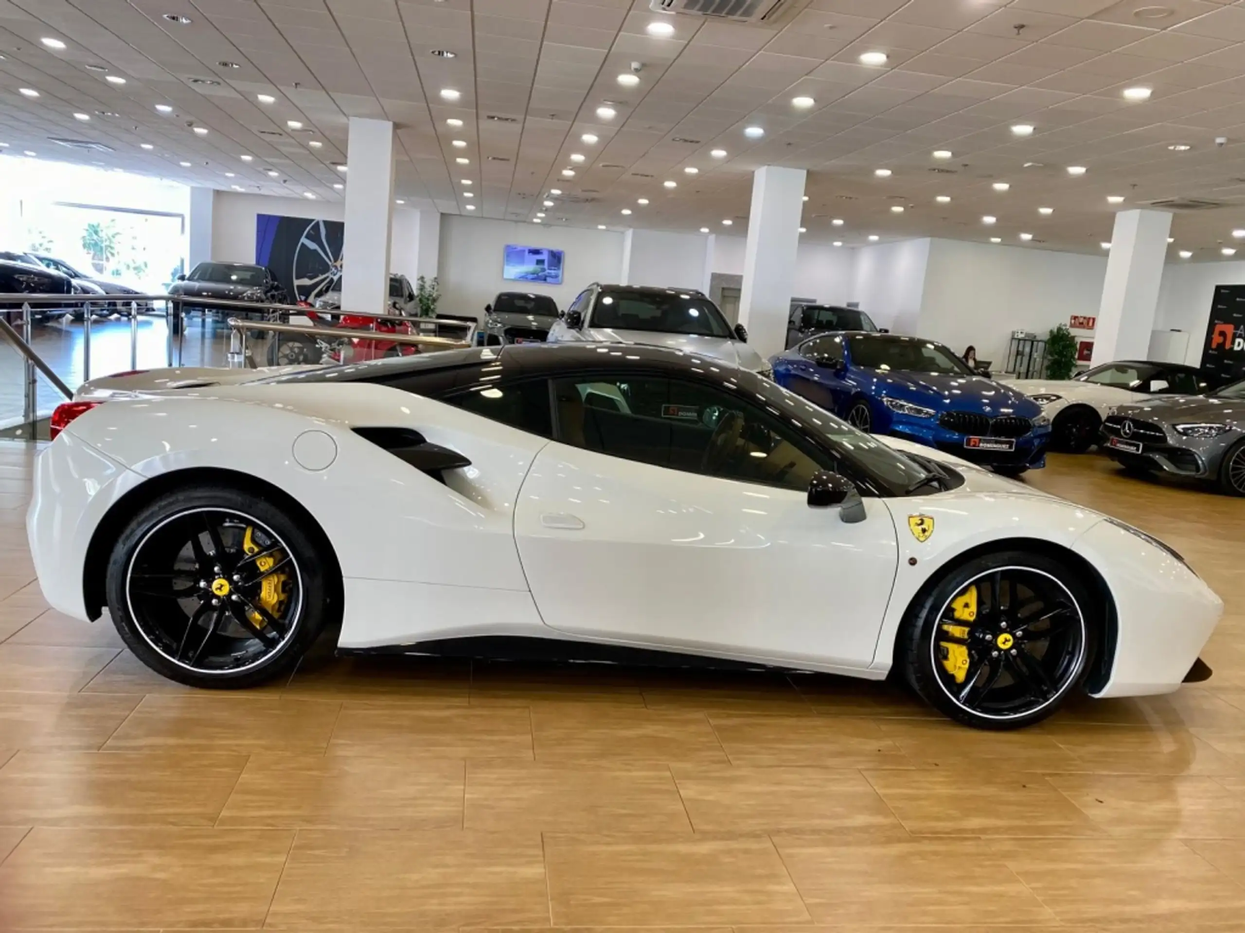 Ferrari - 488