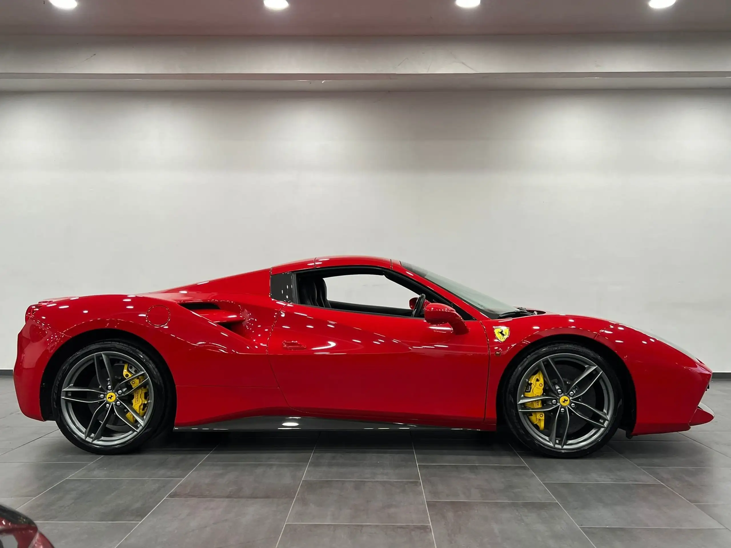 Ferrari - 488