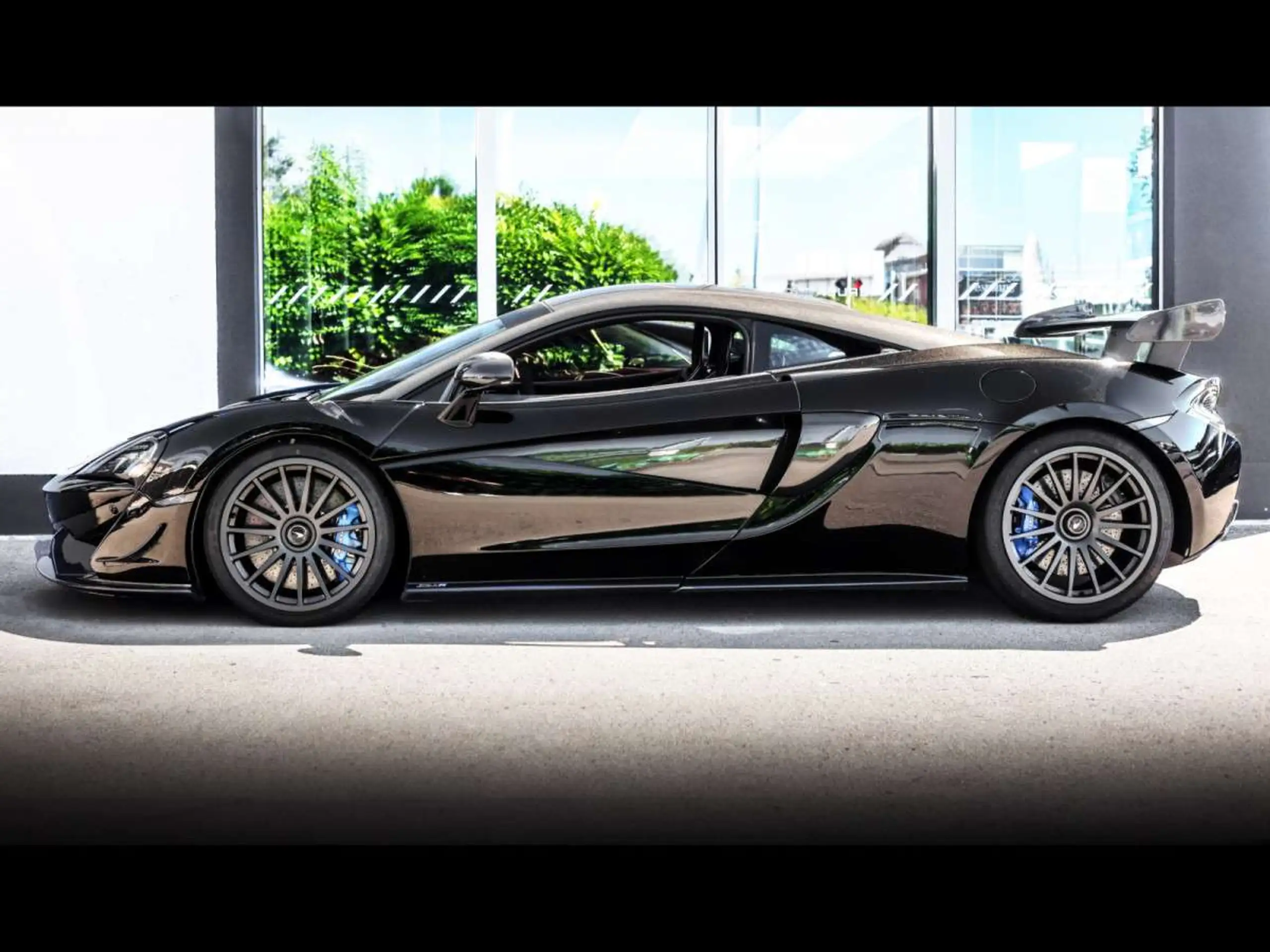 McLaren - 620R