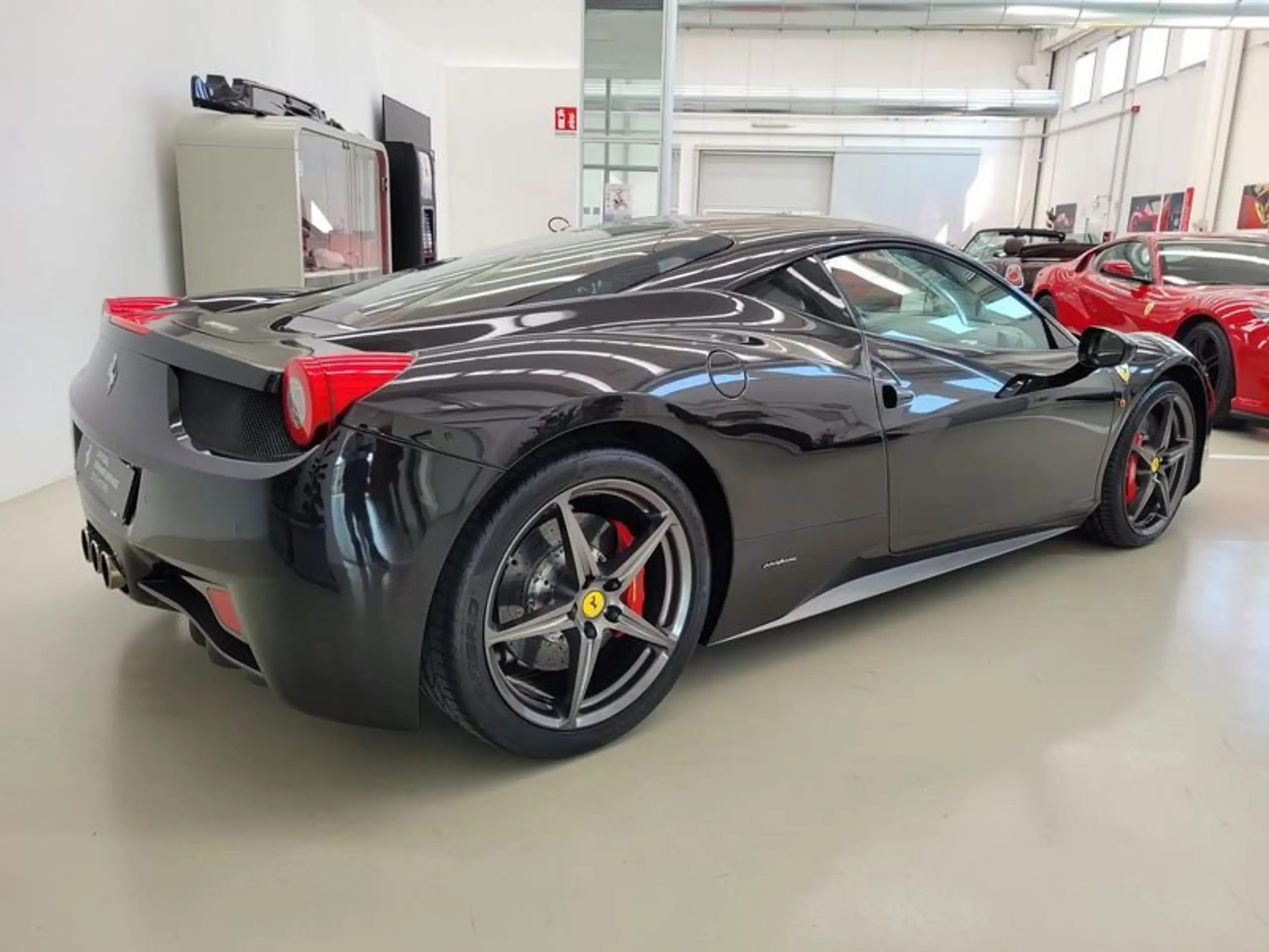 Ferrari - 458