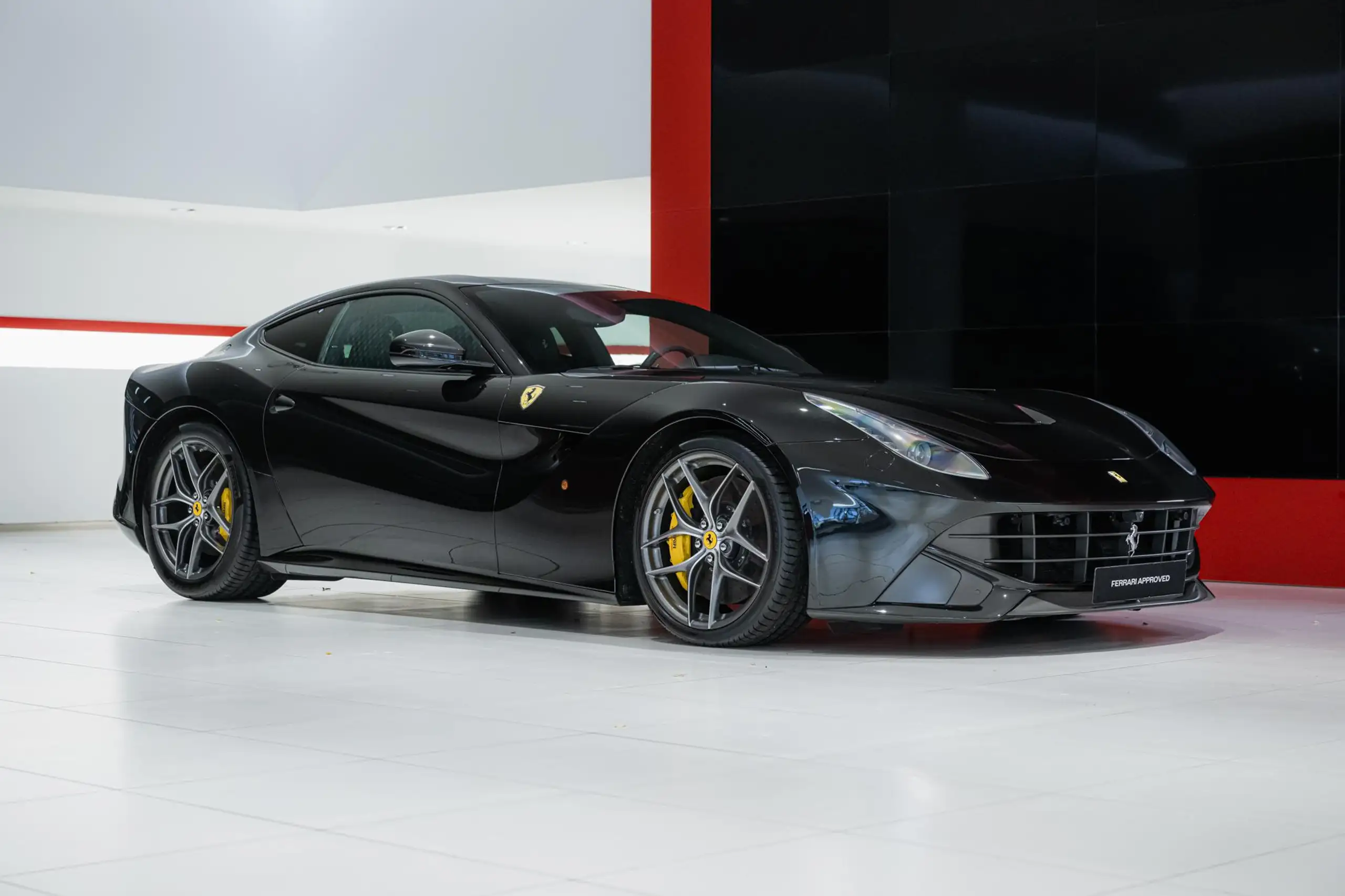 Ferrari - F12