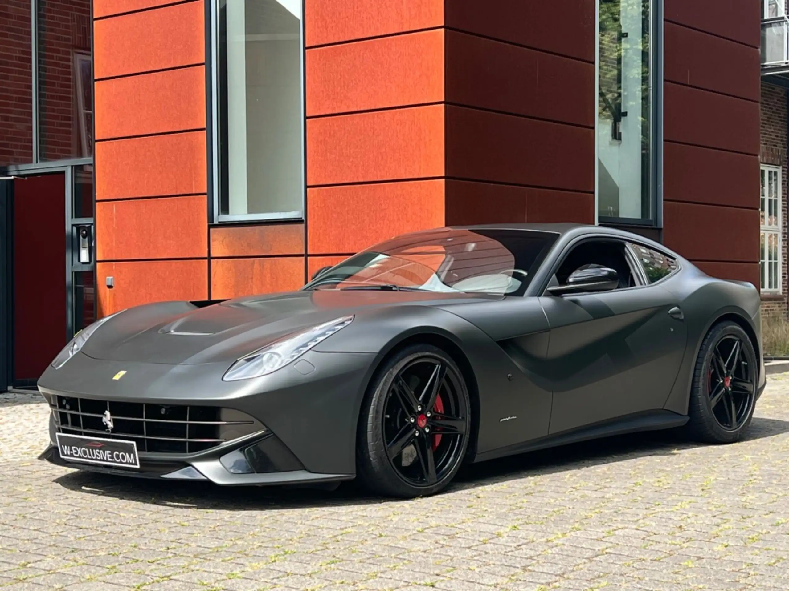 Ferrari - F12