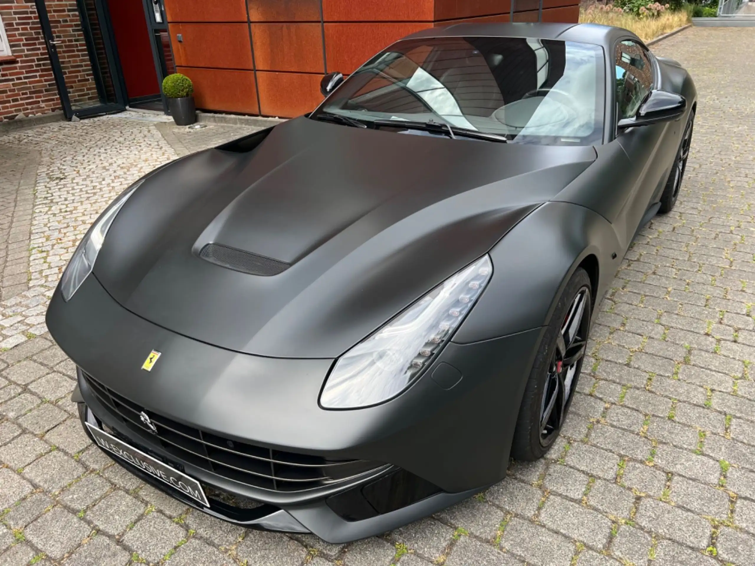 Ferrari - F12