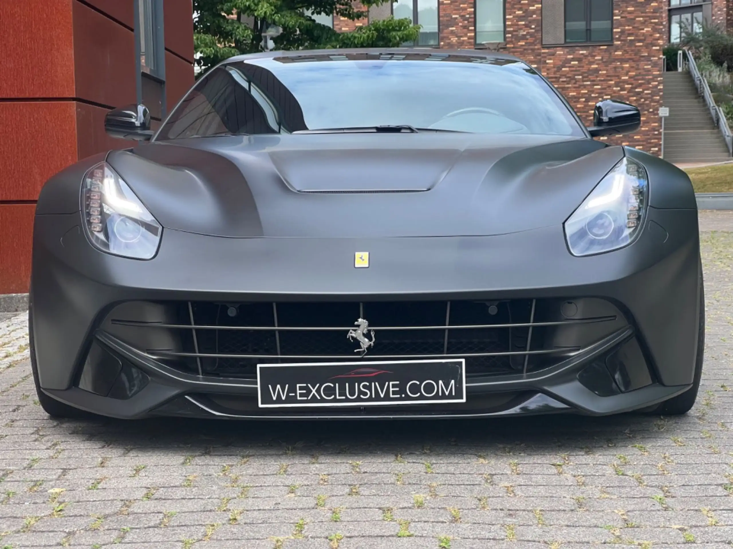 Ferrari - F12