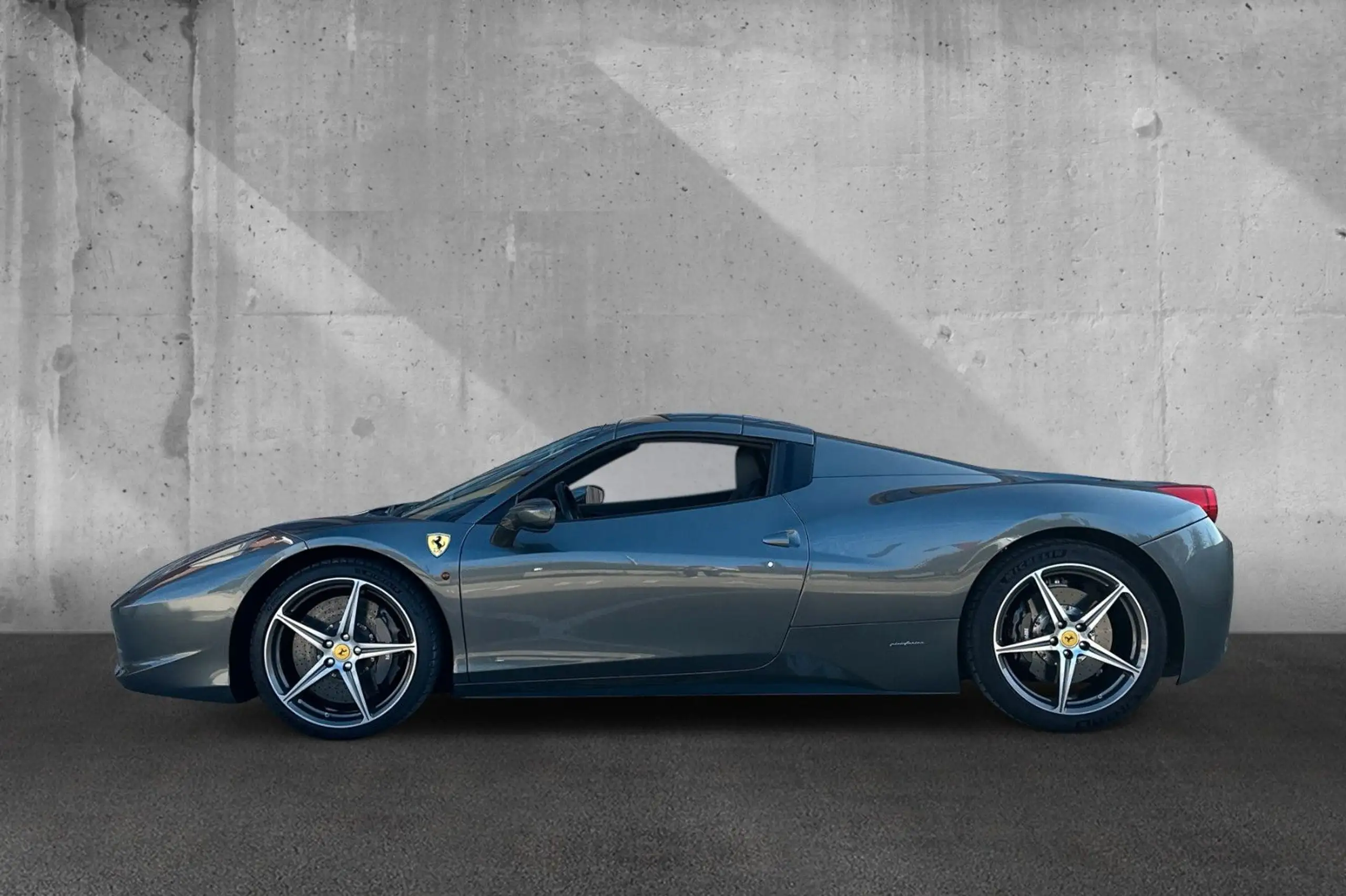 Ferrari - 458