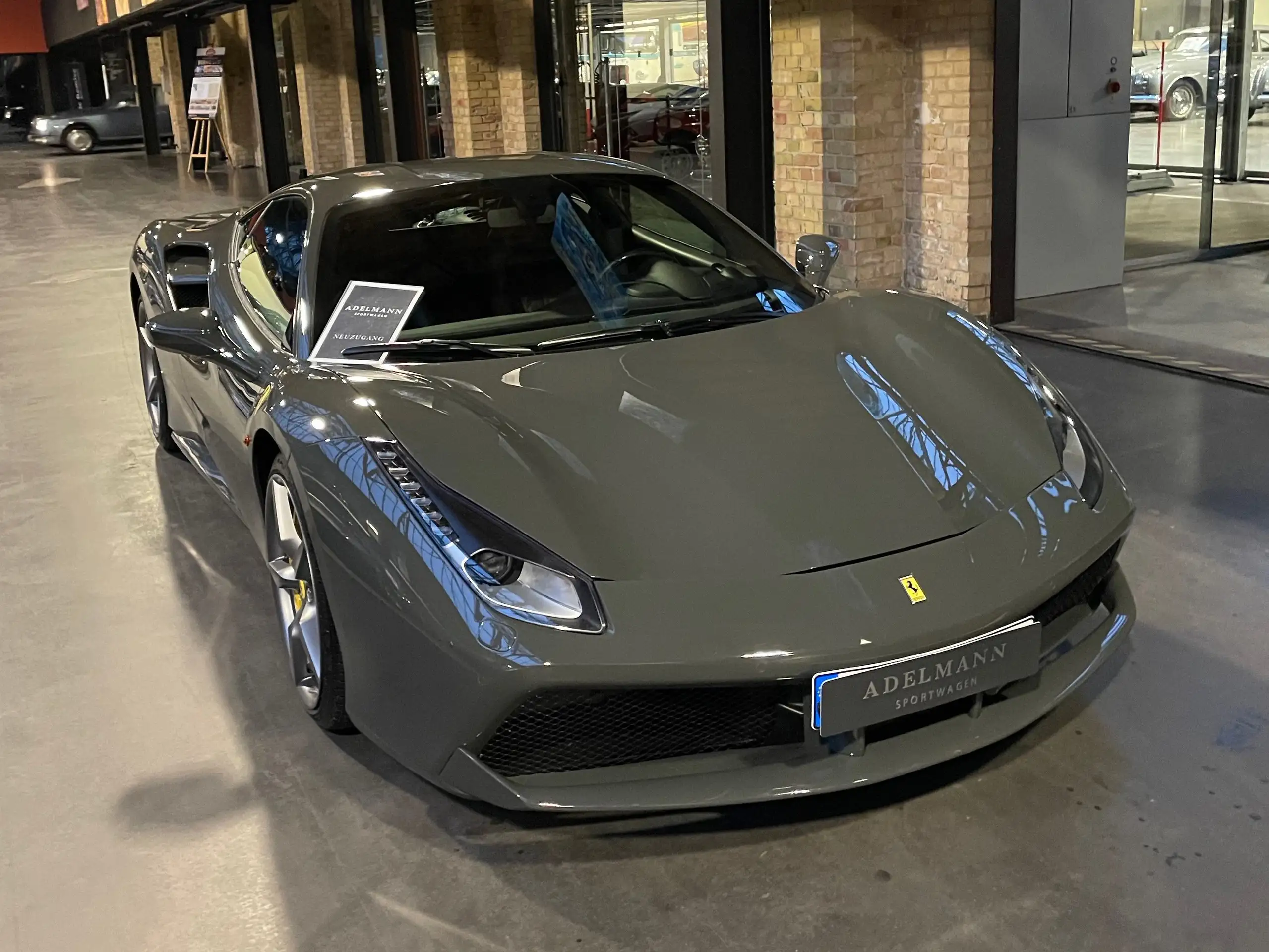 Ferrari - 488