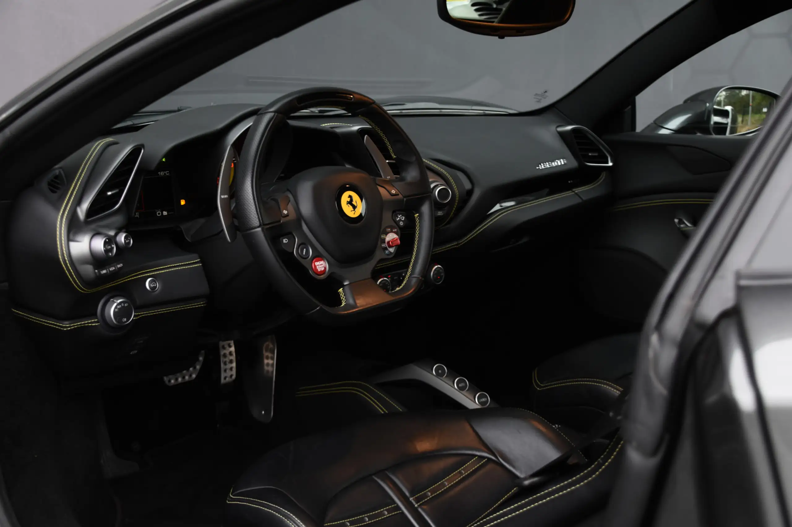 Ferrari - 488