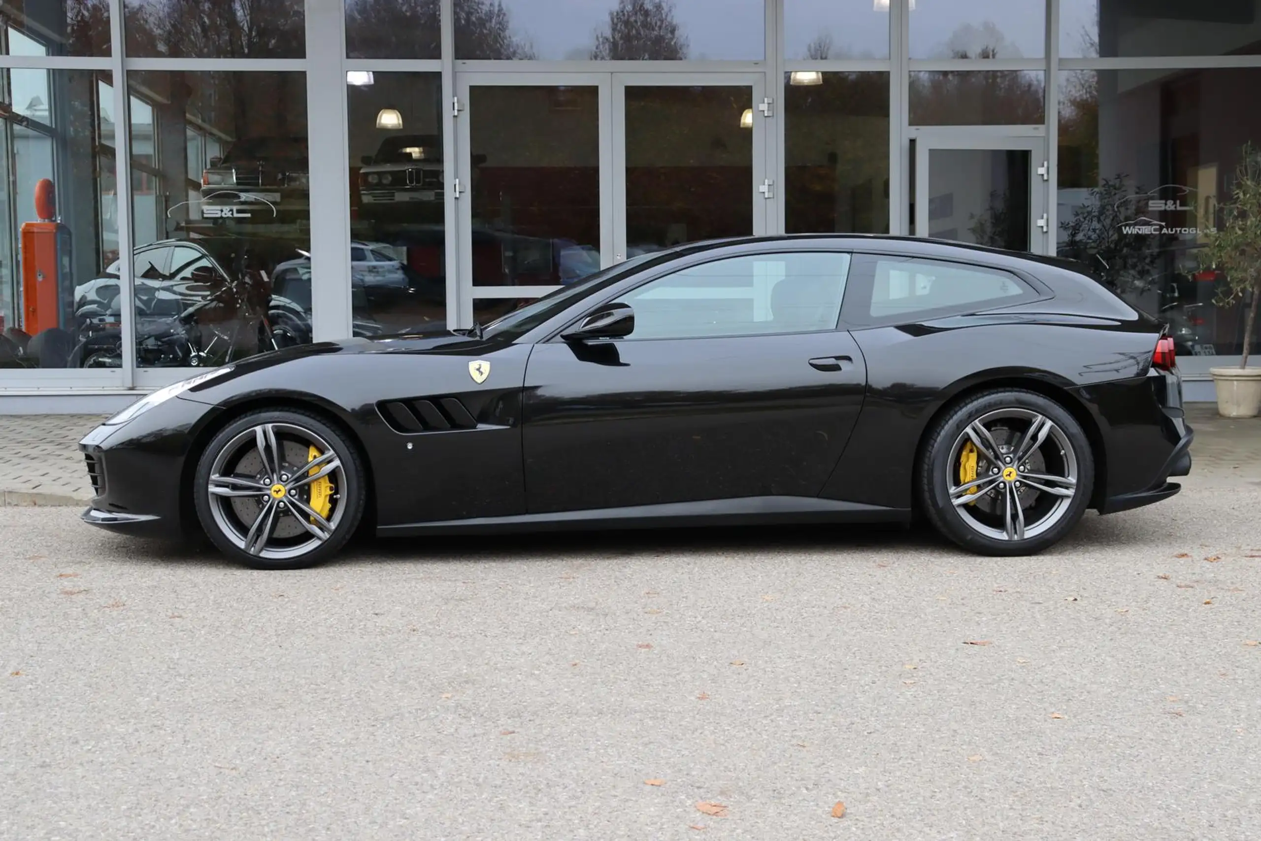 Ferrari - GTC4 Lusso