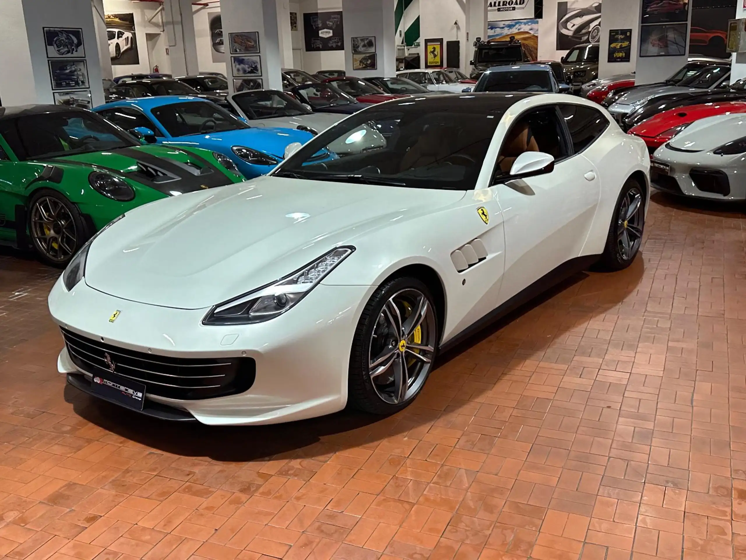 Ferrari - GTC4 Lusso