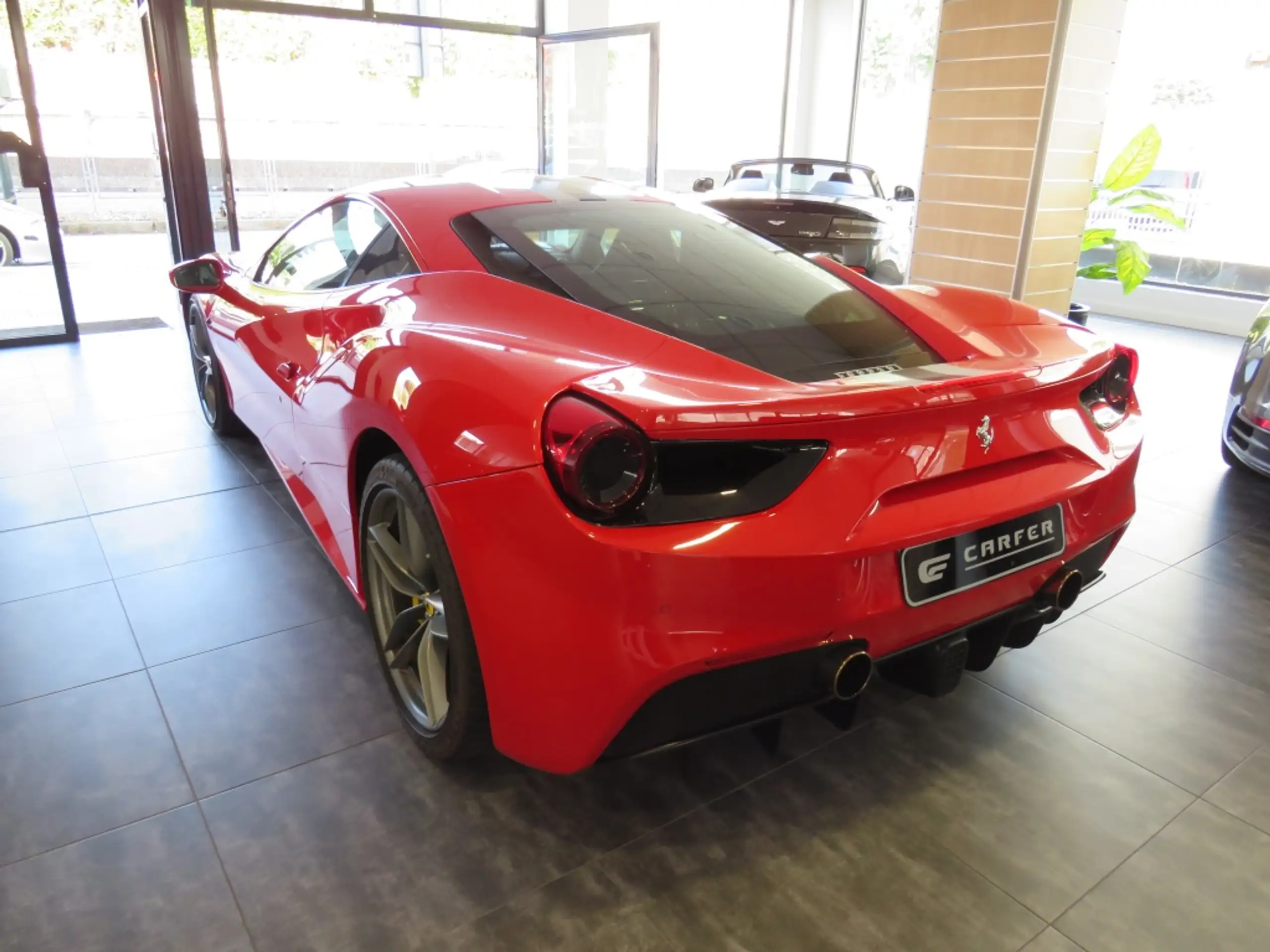 Ferrari - 488