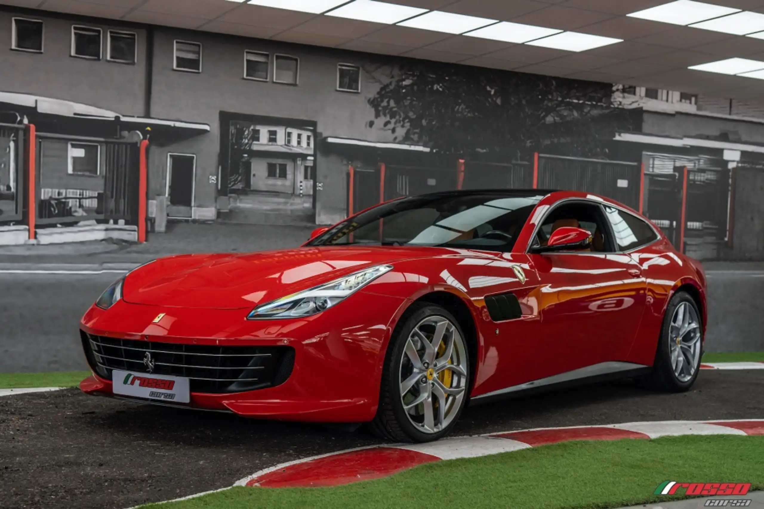 Ferrari - GTC4 Lusso