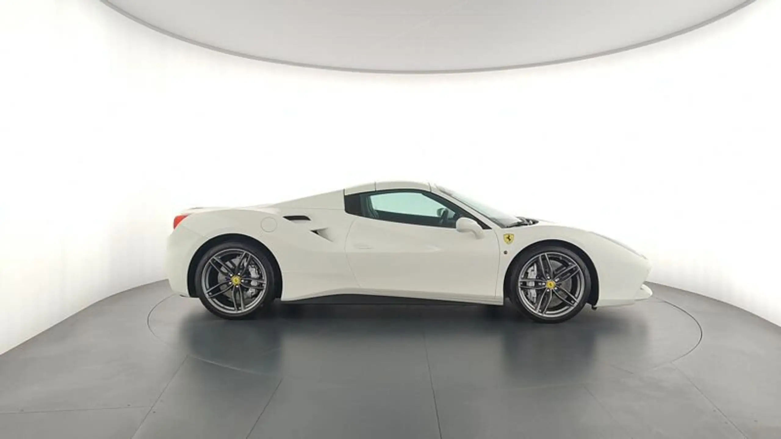 Ferrari - 488