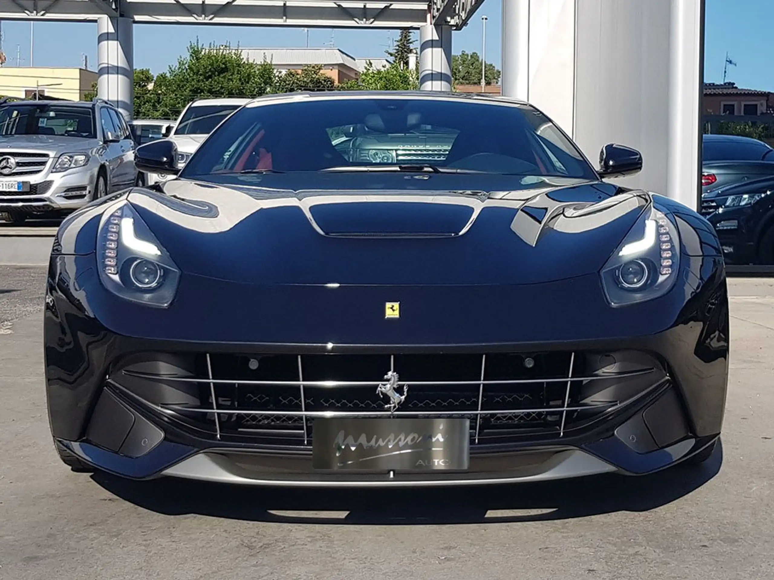 Ferrari - F12