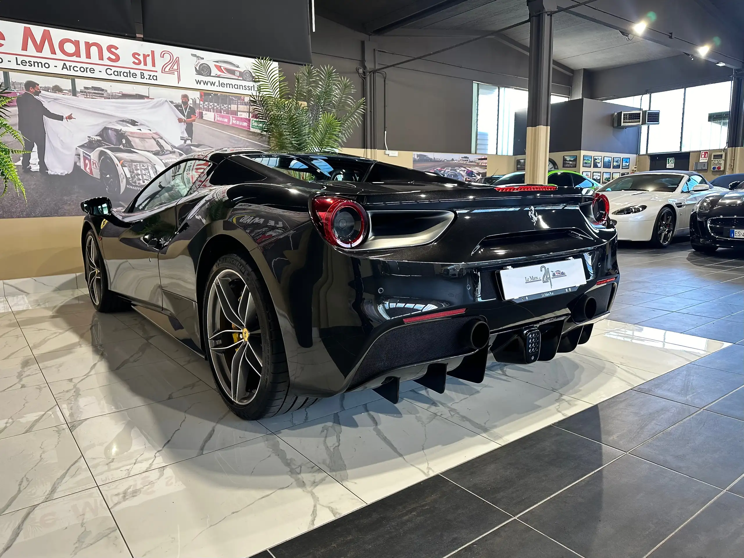 Ferrari - 488