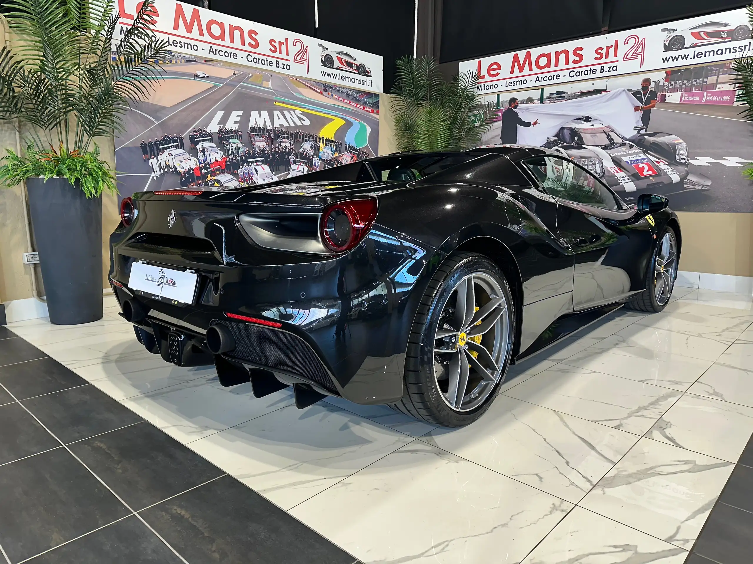 Ferrari - 488