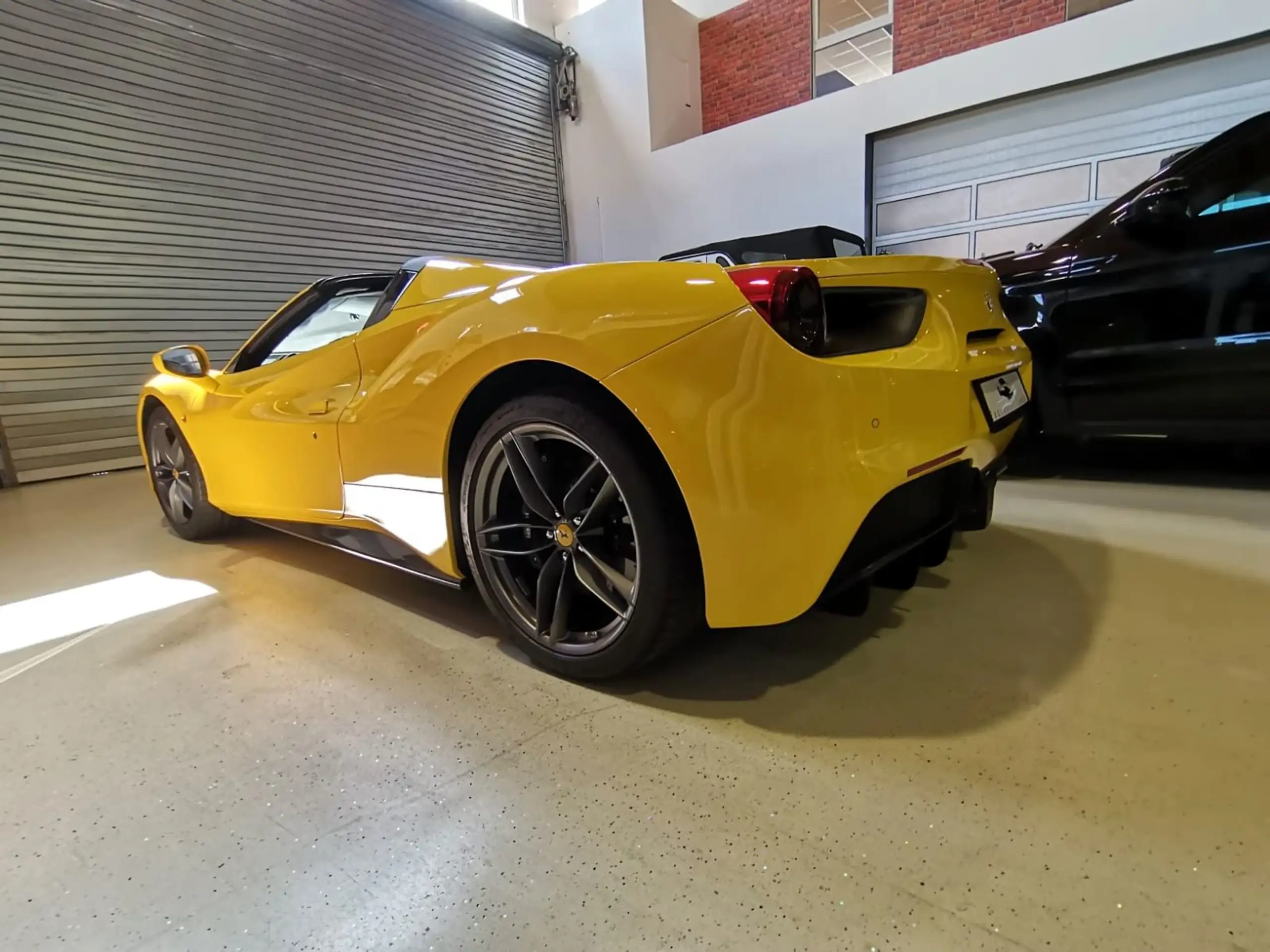 Ferrari - 488