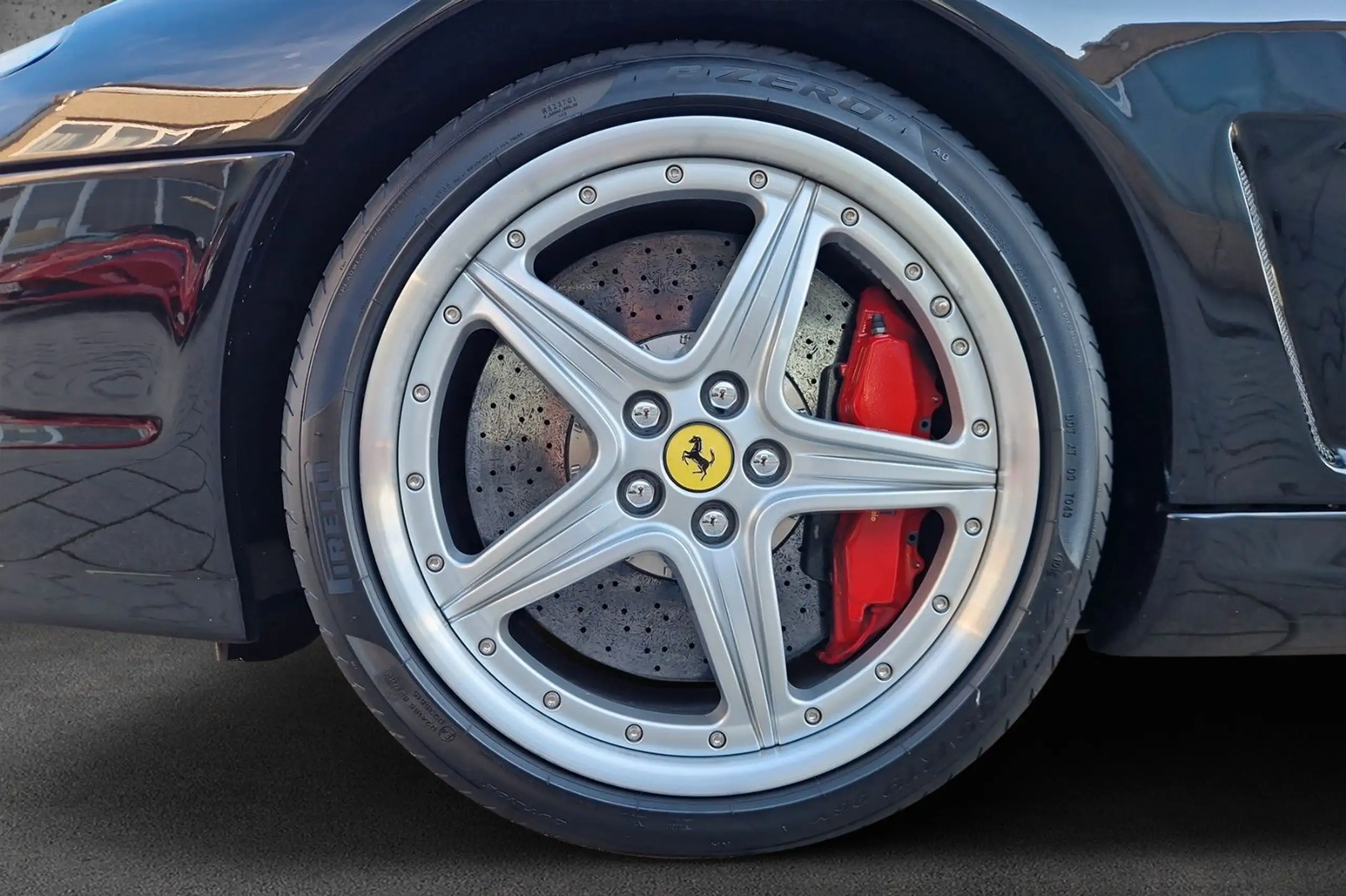 Ferrari - 575