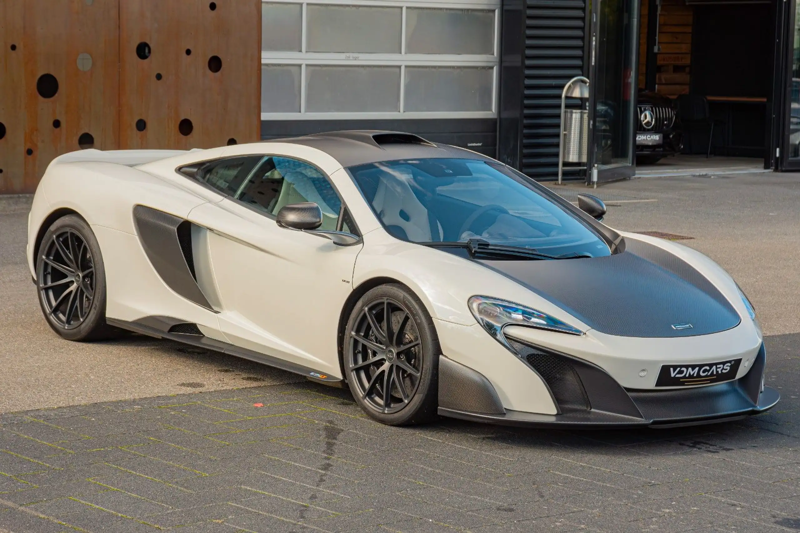 McLaren - 675LT