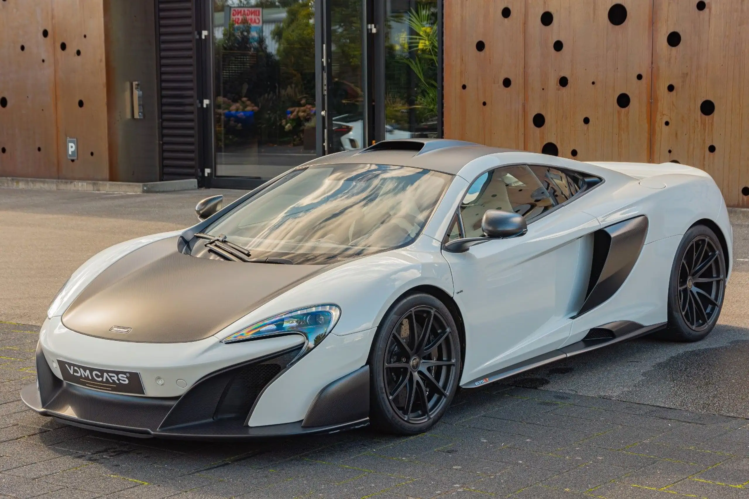 McLaren - 675LT