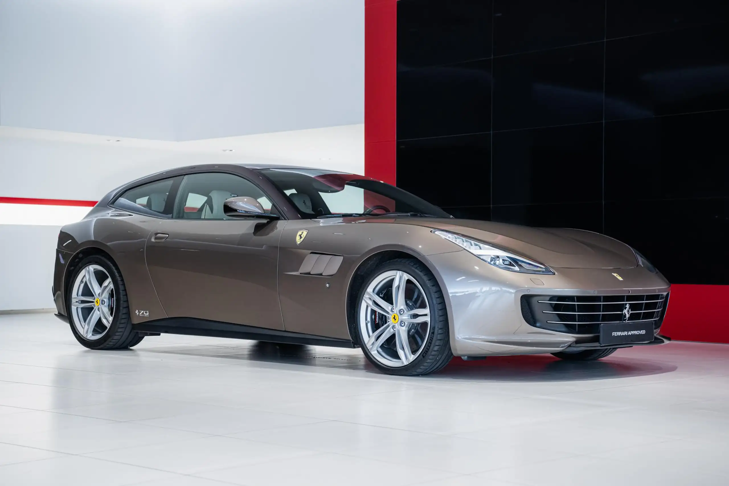 Ferrari - GTC4 Lusso