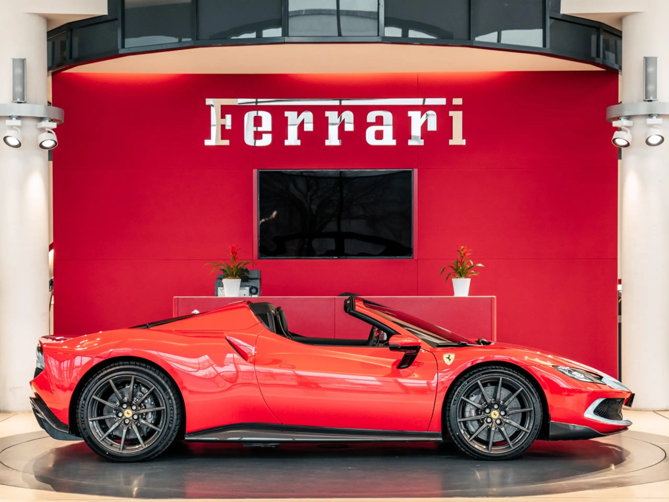 Ferrari - 296