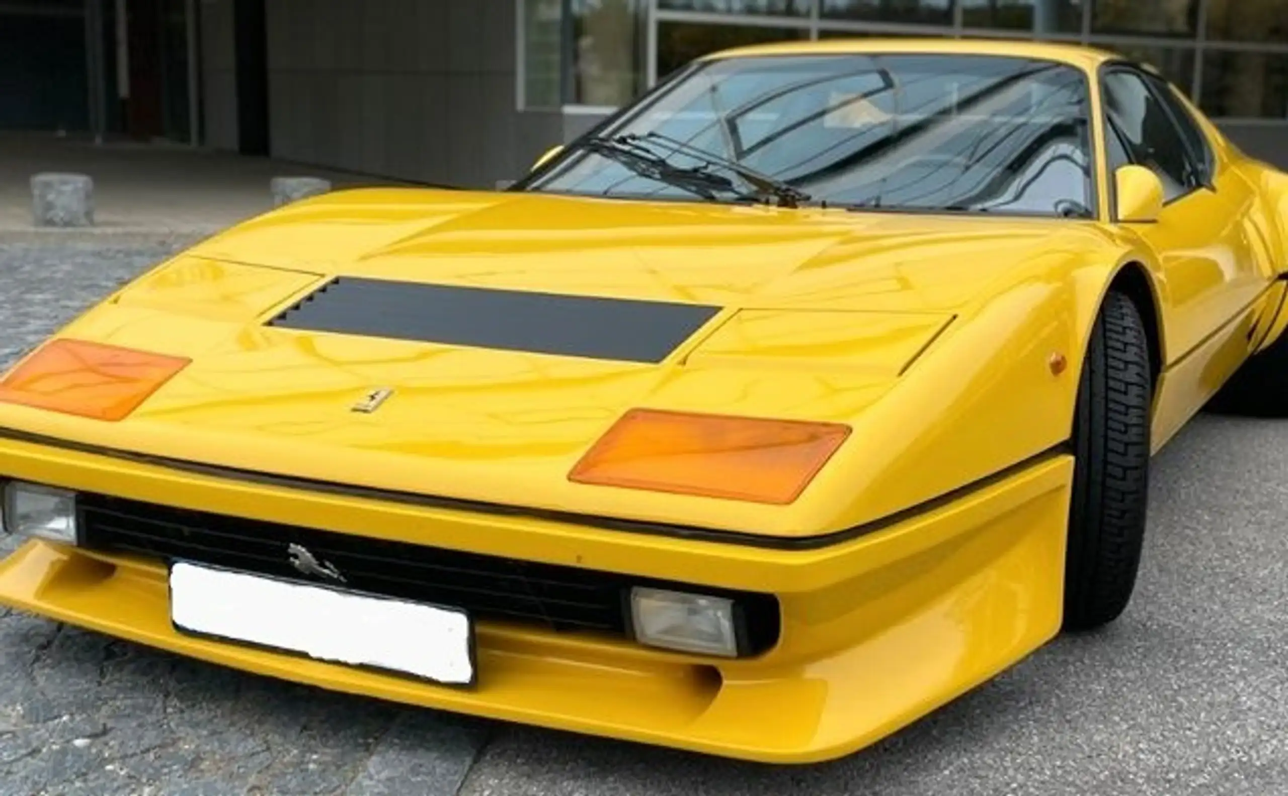 Ferrari - 512