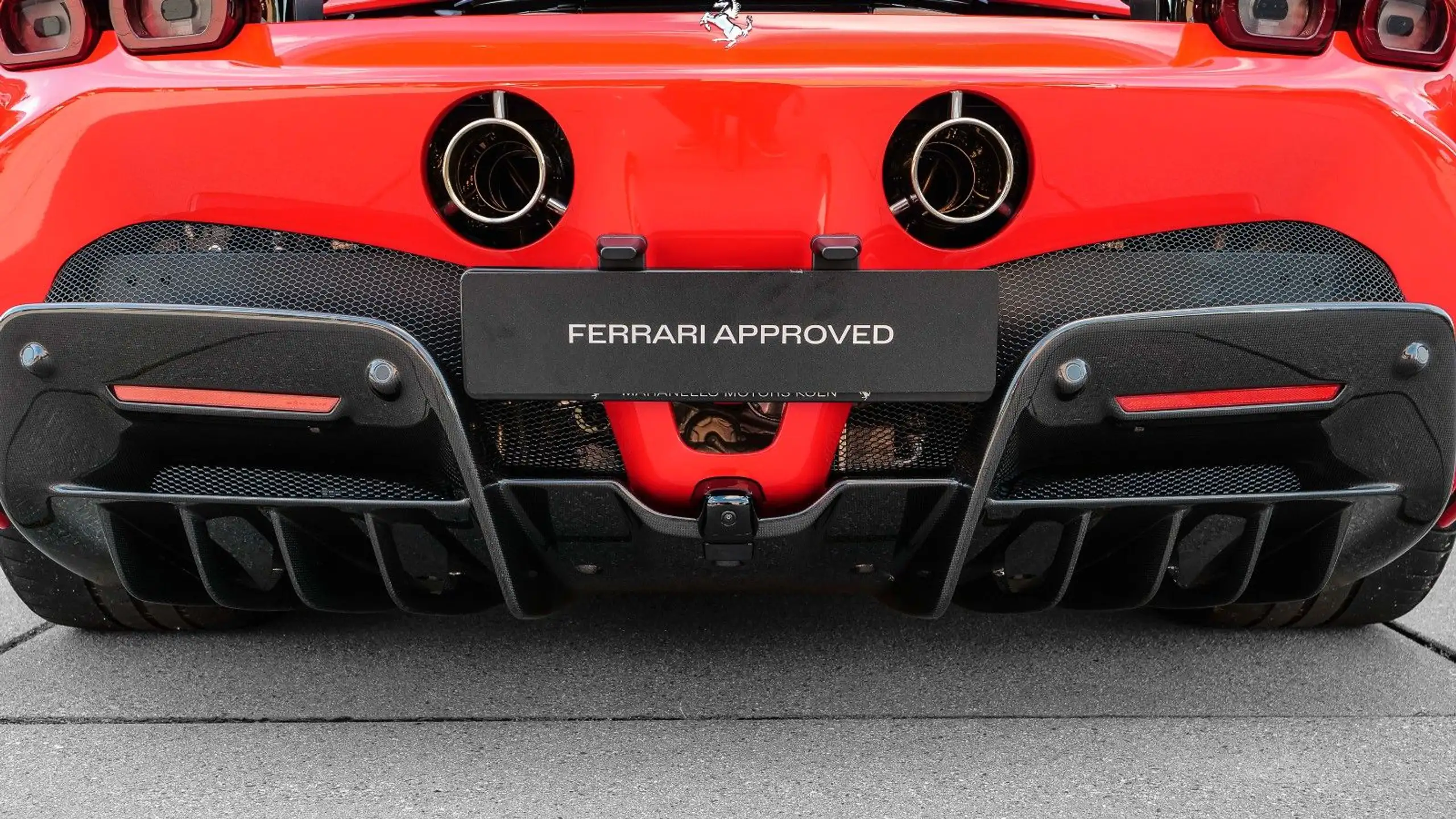 Ferrari - SF90 Stradale