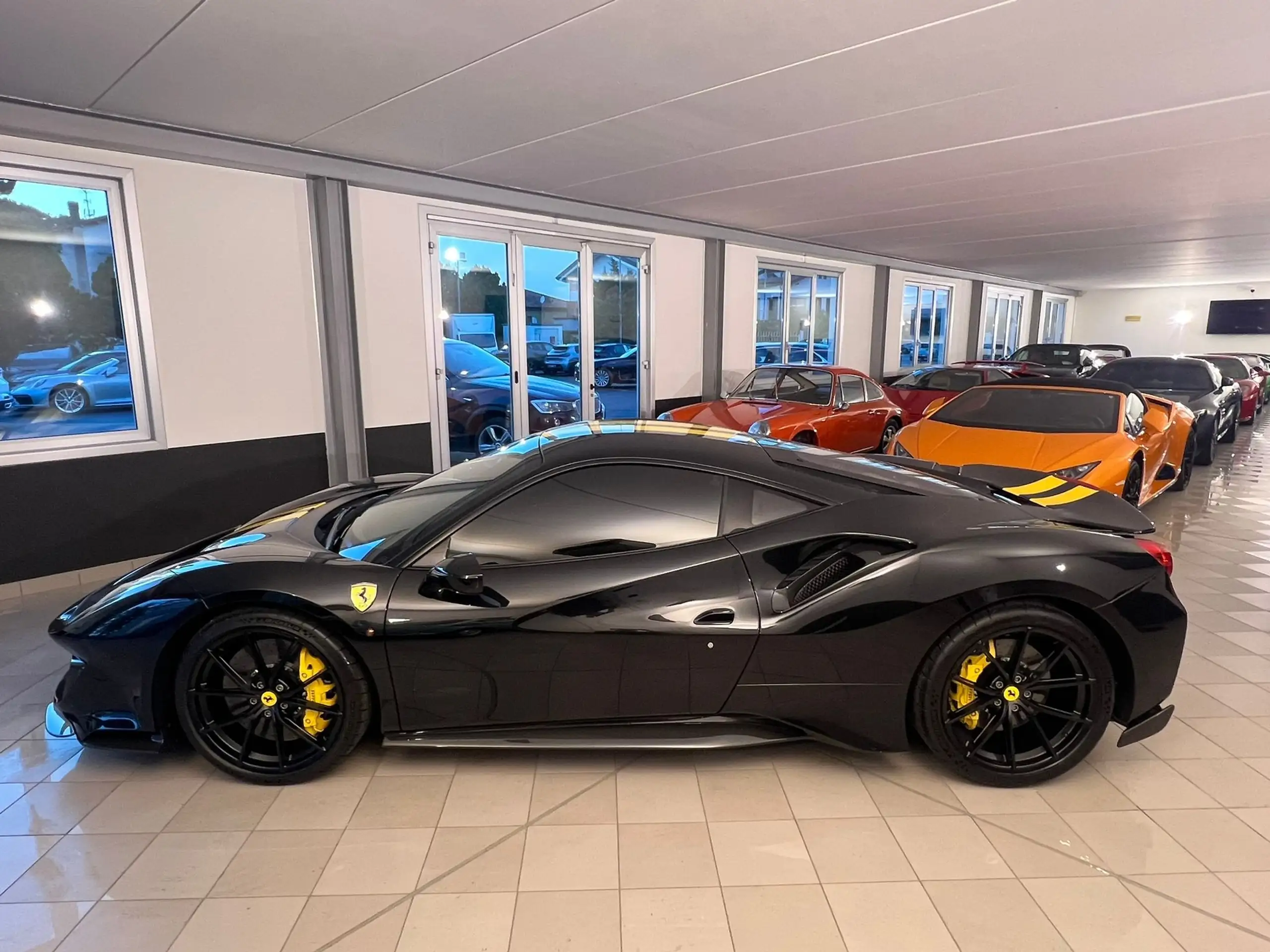 Ferrari - 488