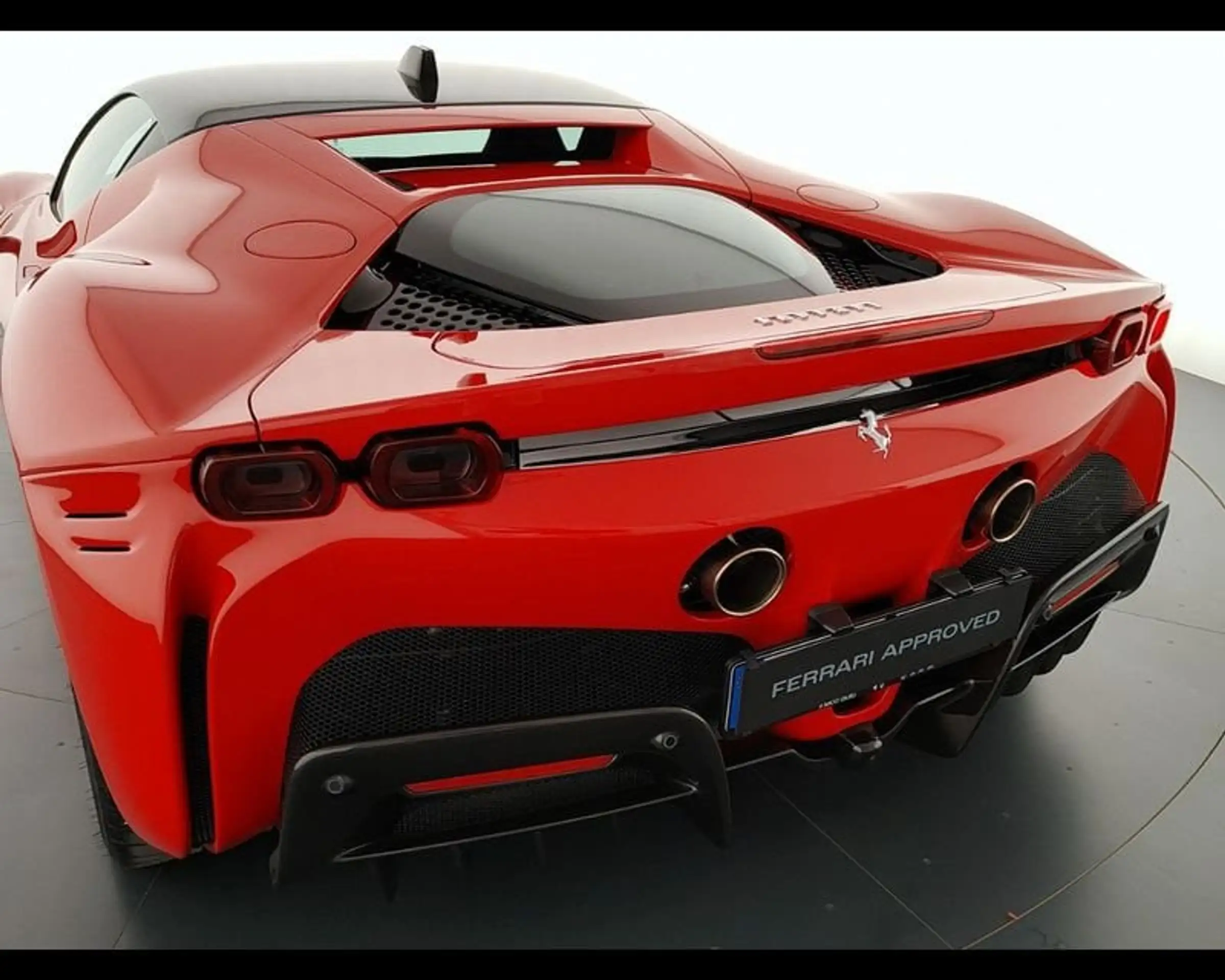 Ferrari - SF90 Stradale