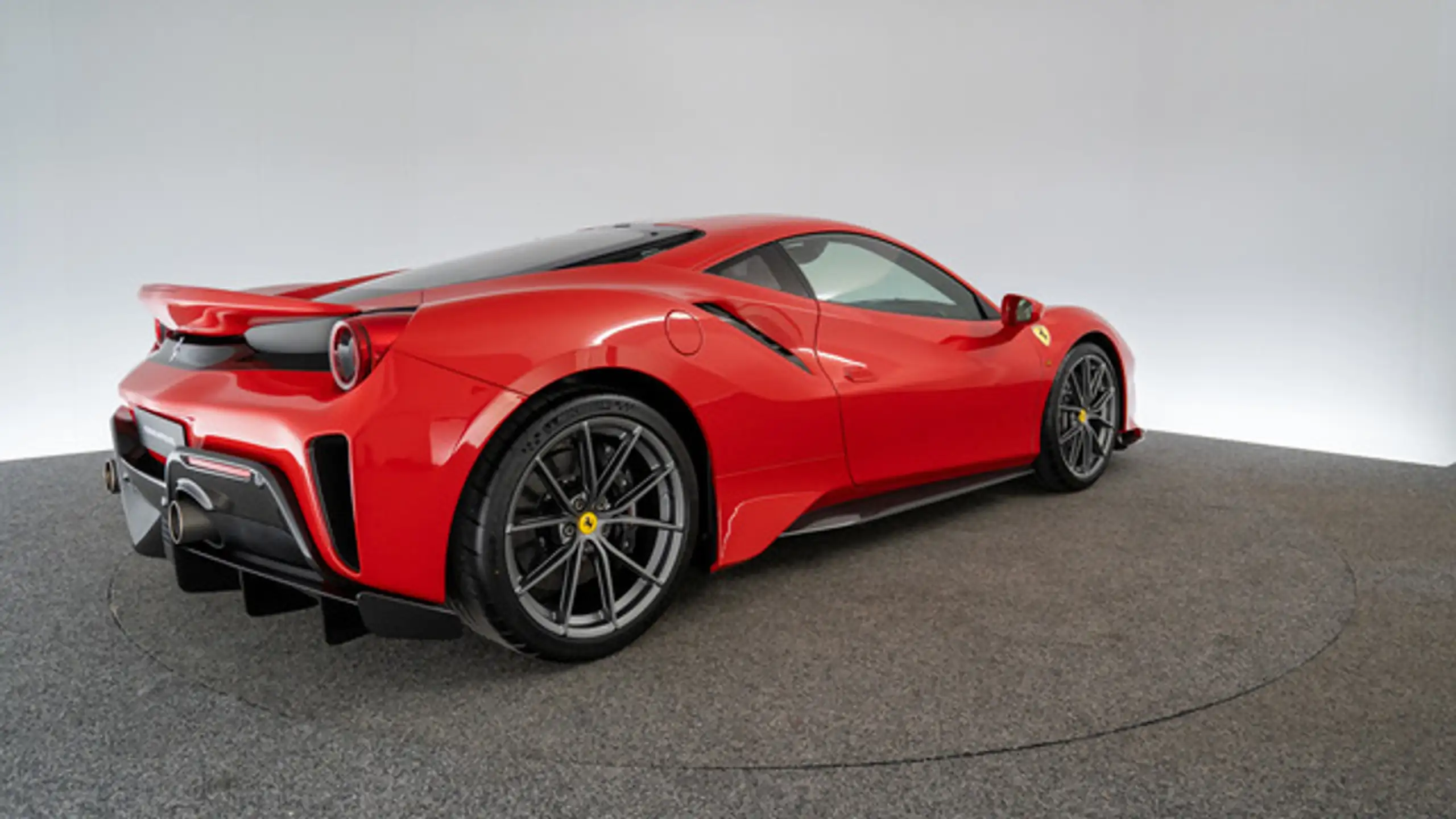 Ferrari - 488