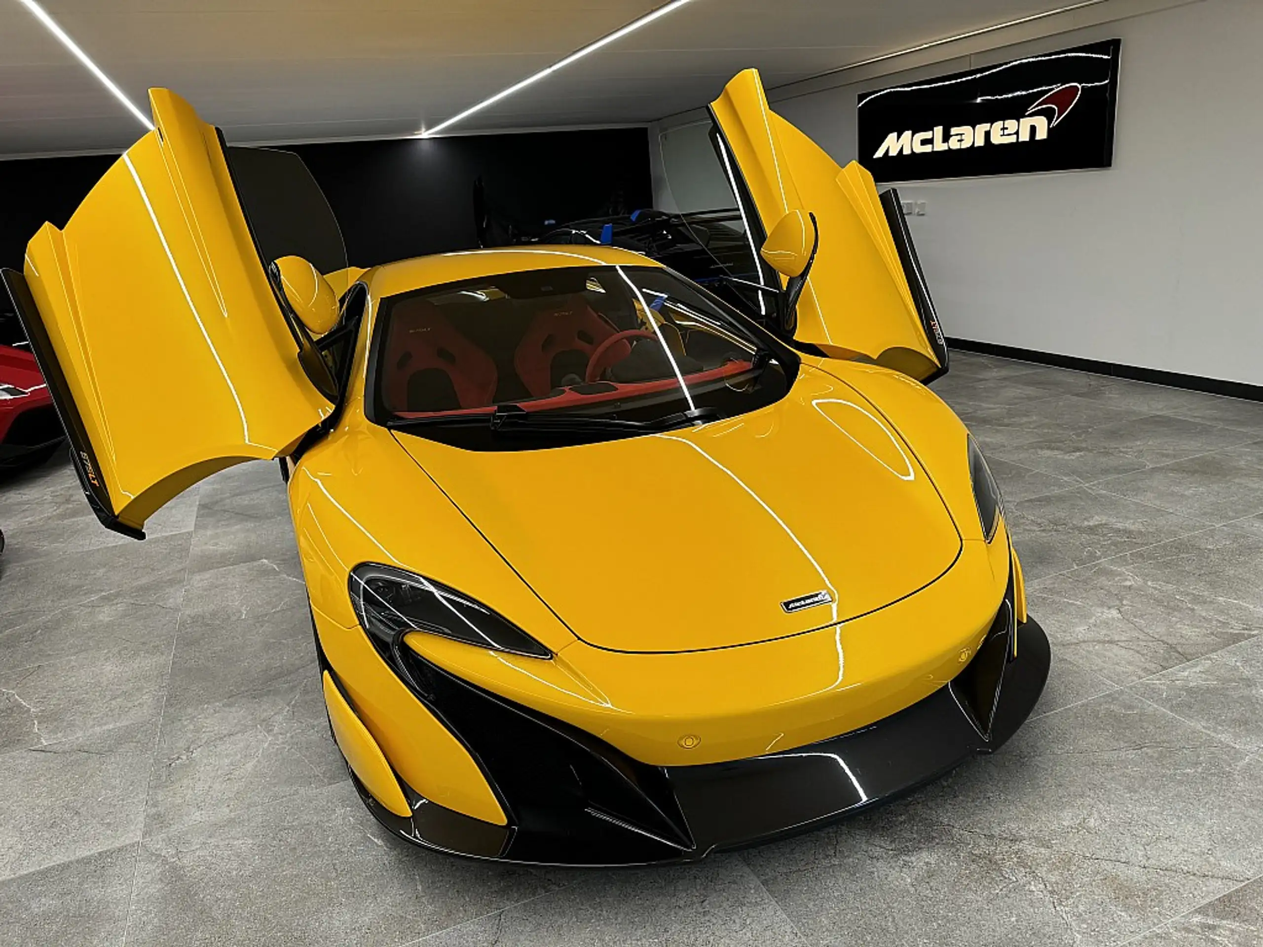 McLaren - 675LT