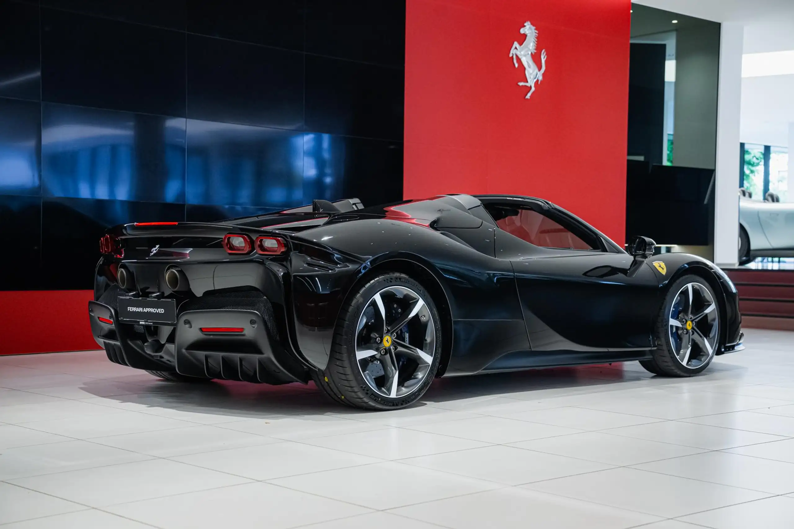 Ferrari - SF90 Spider