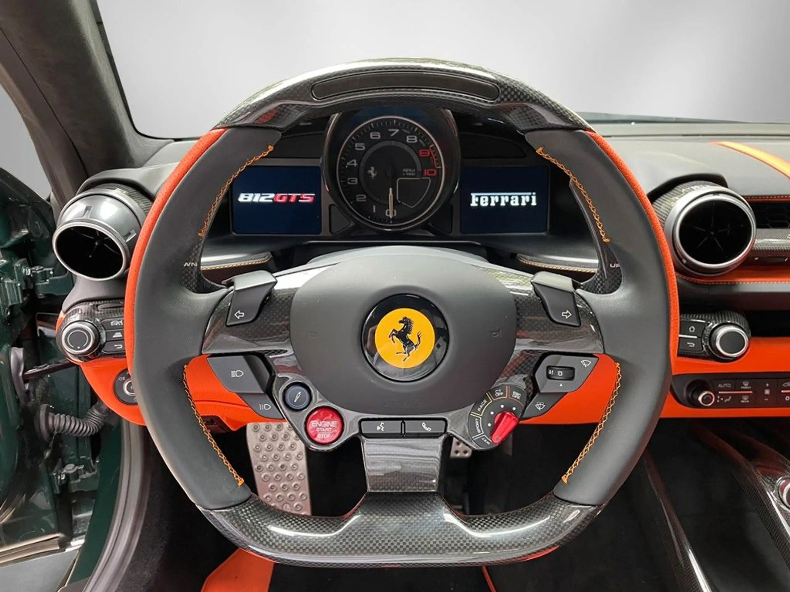 Ferrari - 812