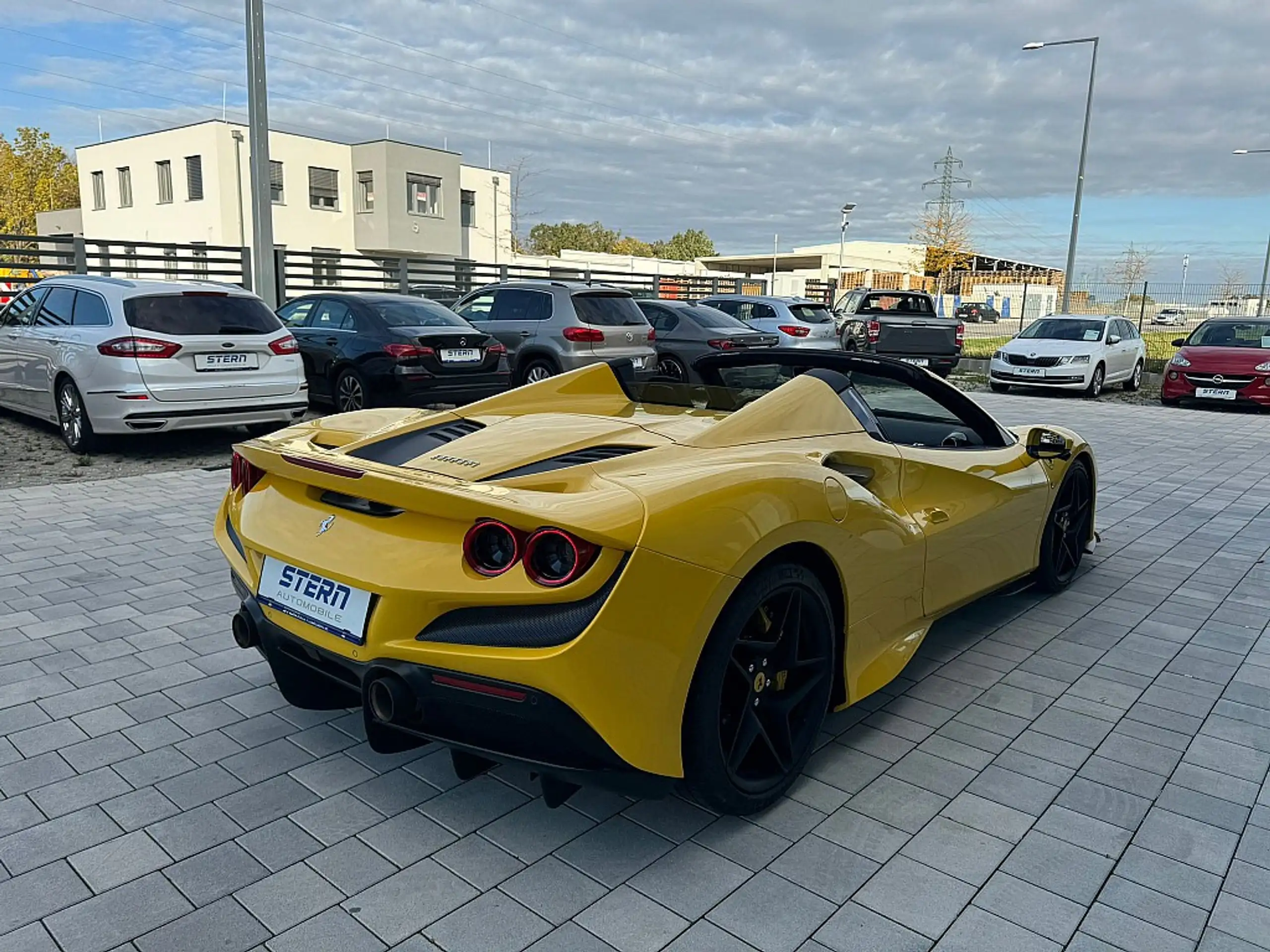 Ferrari - F8 Spider