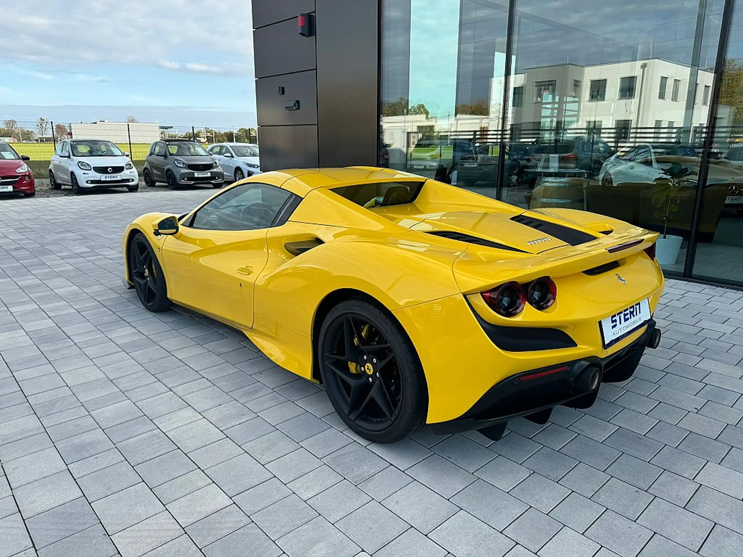 Ferrari - F8 Spider